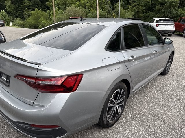 2024 Volkswagen Jetta SPORT AUTO