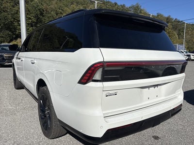 2025 Lincoln Navigator L Reserve