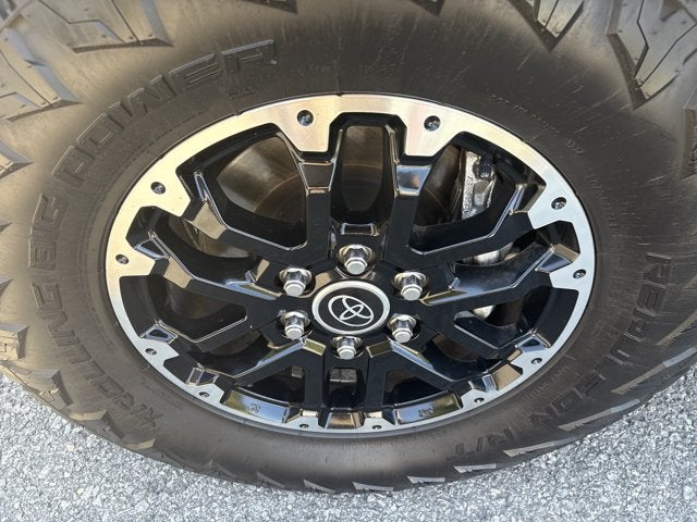 2024 Toyota Tundra 4WD SR5 CREWMAX 5.5' BED