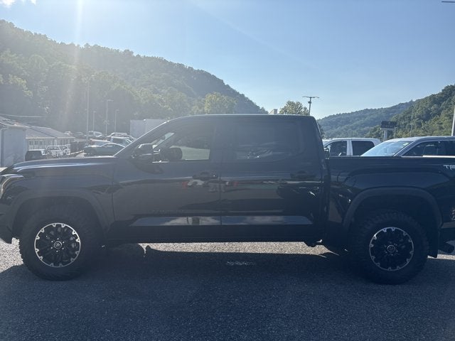 2024 Toyota Tundra 4WD SR5 CREWMAX 5.5' BED