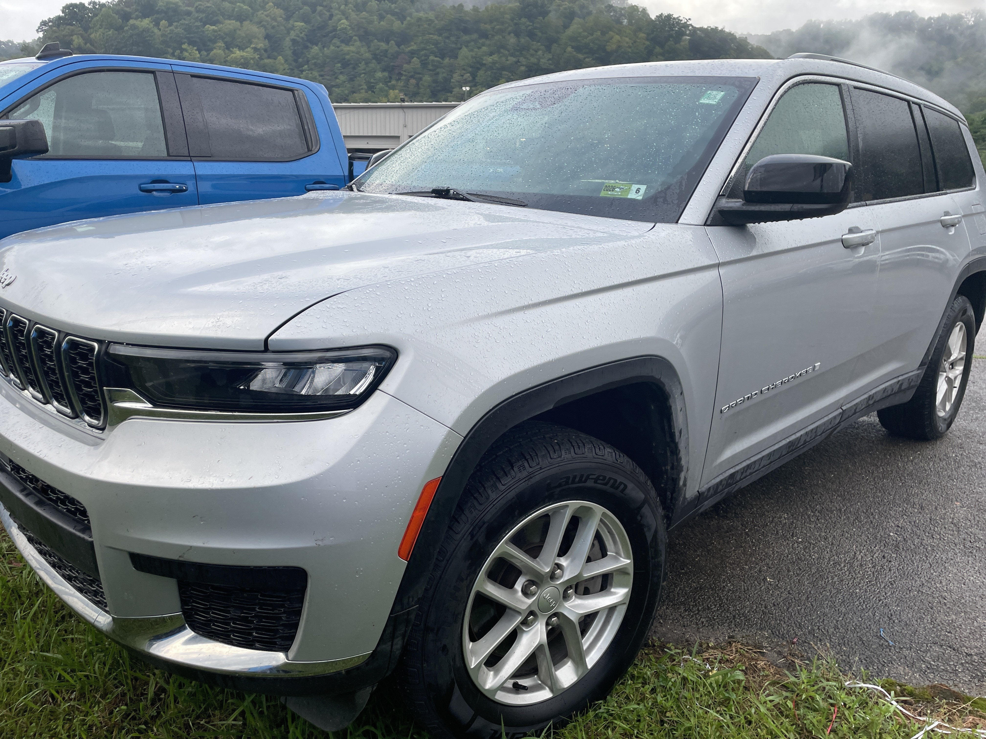 2024 Jeep Grand Cherokee L Laredo X 4x4