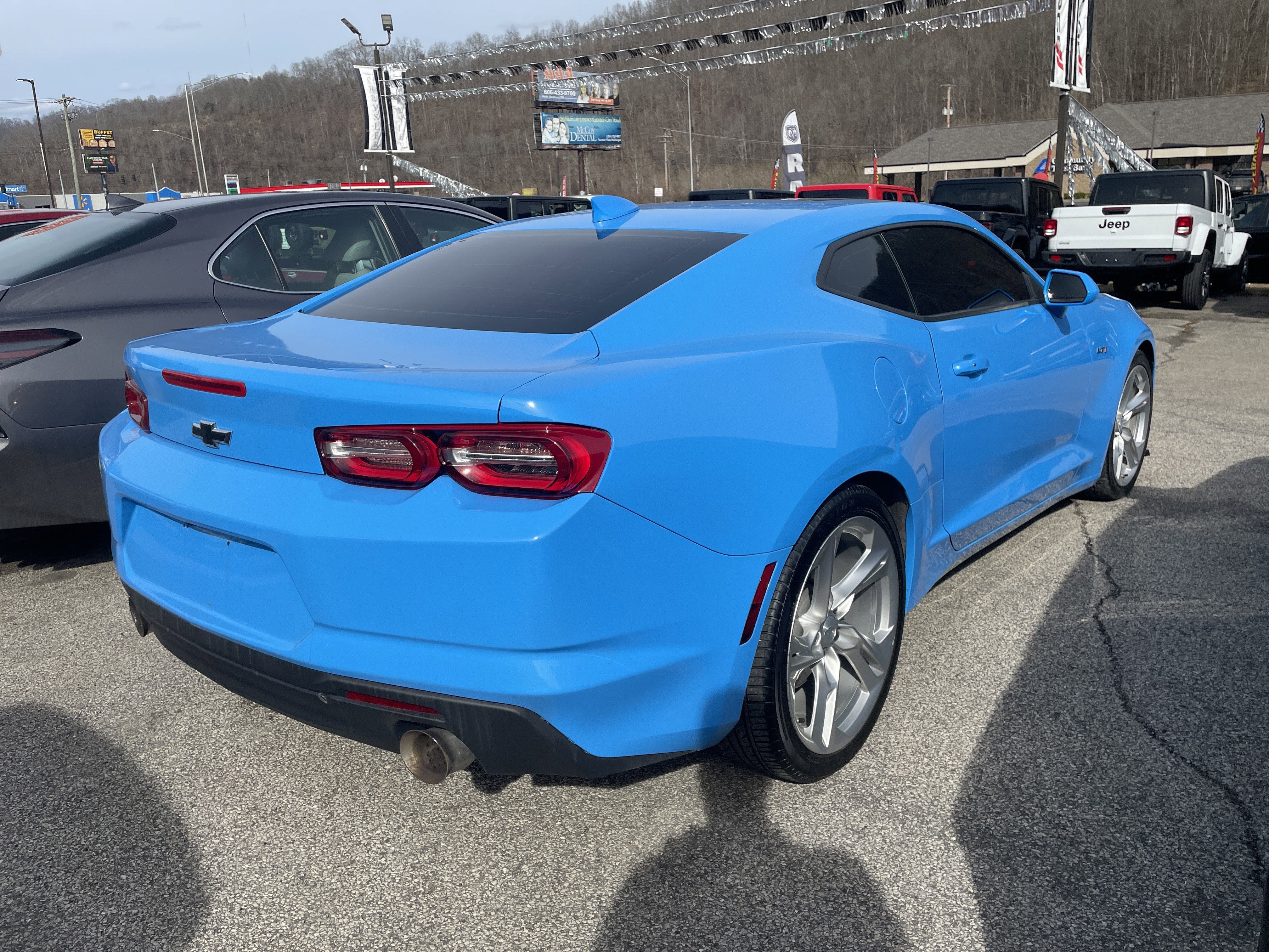 2022 Chevrolet Camaro RWD Coupe LT1