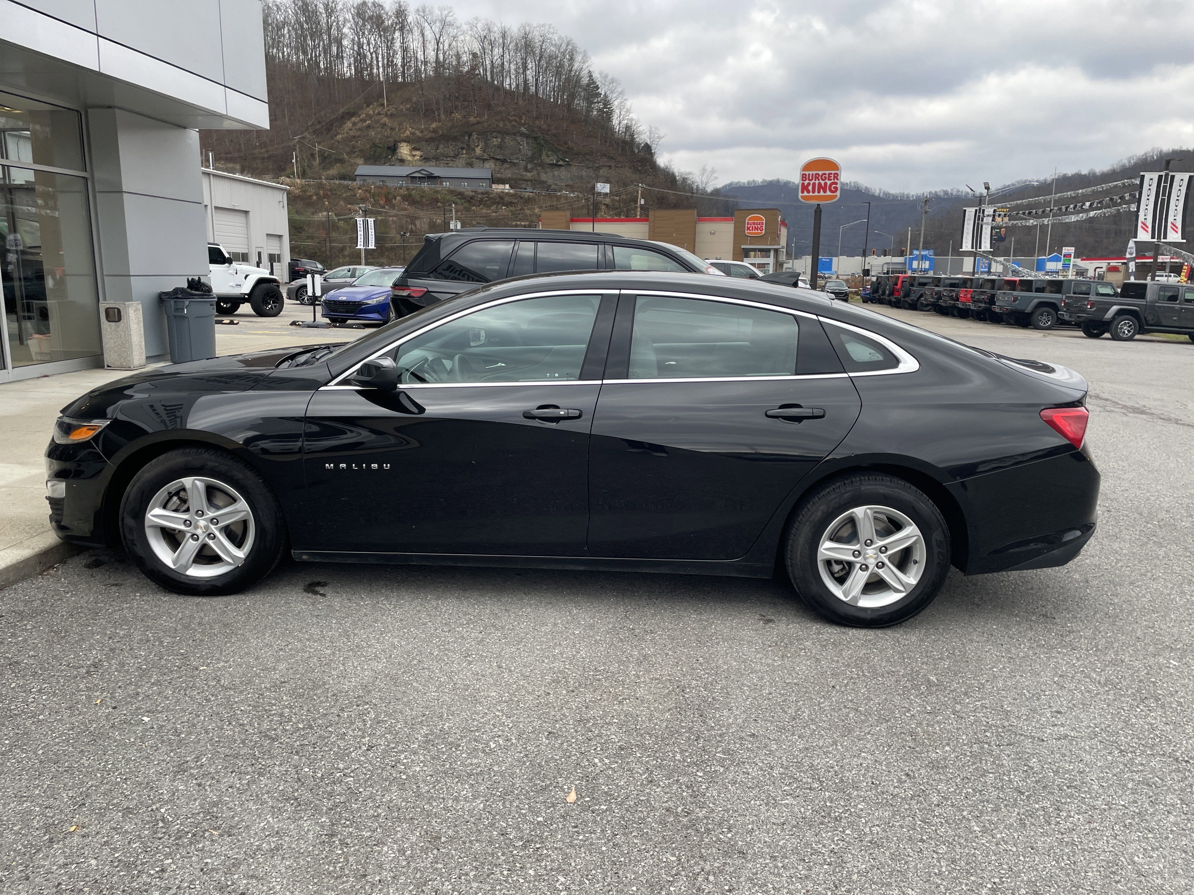 2023 Chevrolet Malibu FWD 1LT