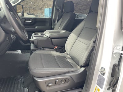 2024 Chevrolet Silverado 2500HD 4WD Crew Cab Standard Bed Custom