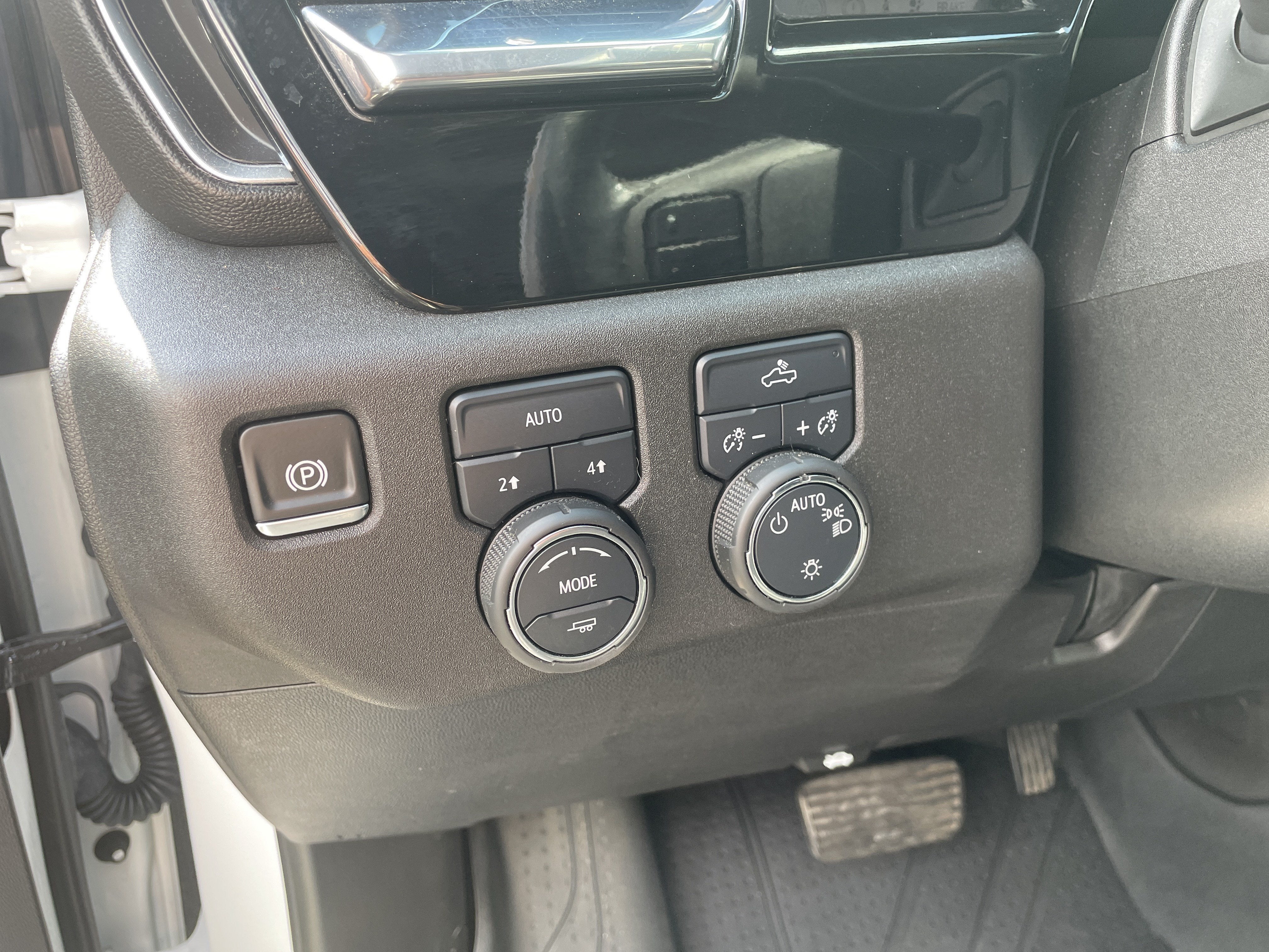 2025 Chevrolet Silverado 1500 4WD Crew Cab Standard Bed LT