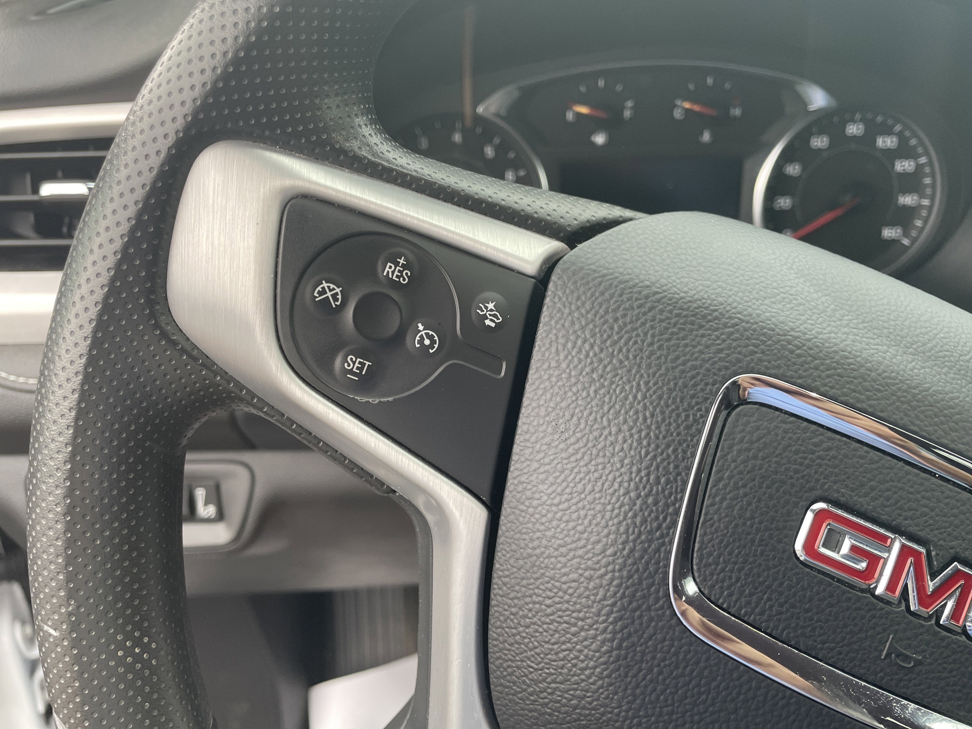 2023 GMC Acadia FWD SLE