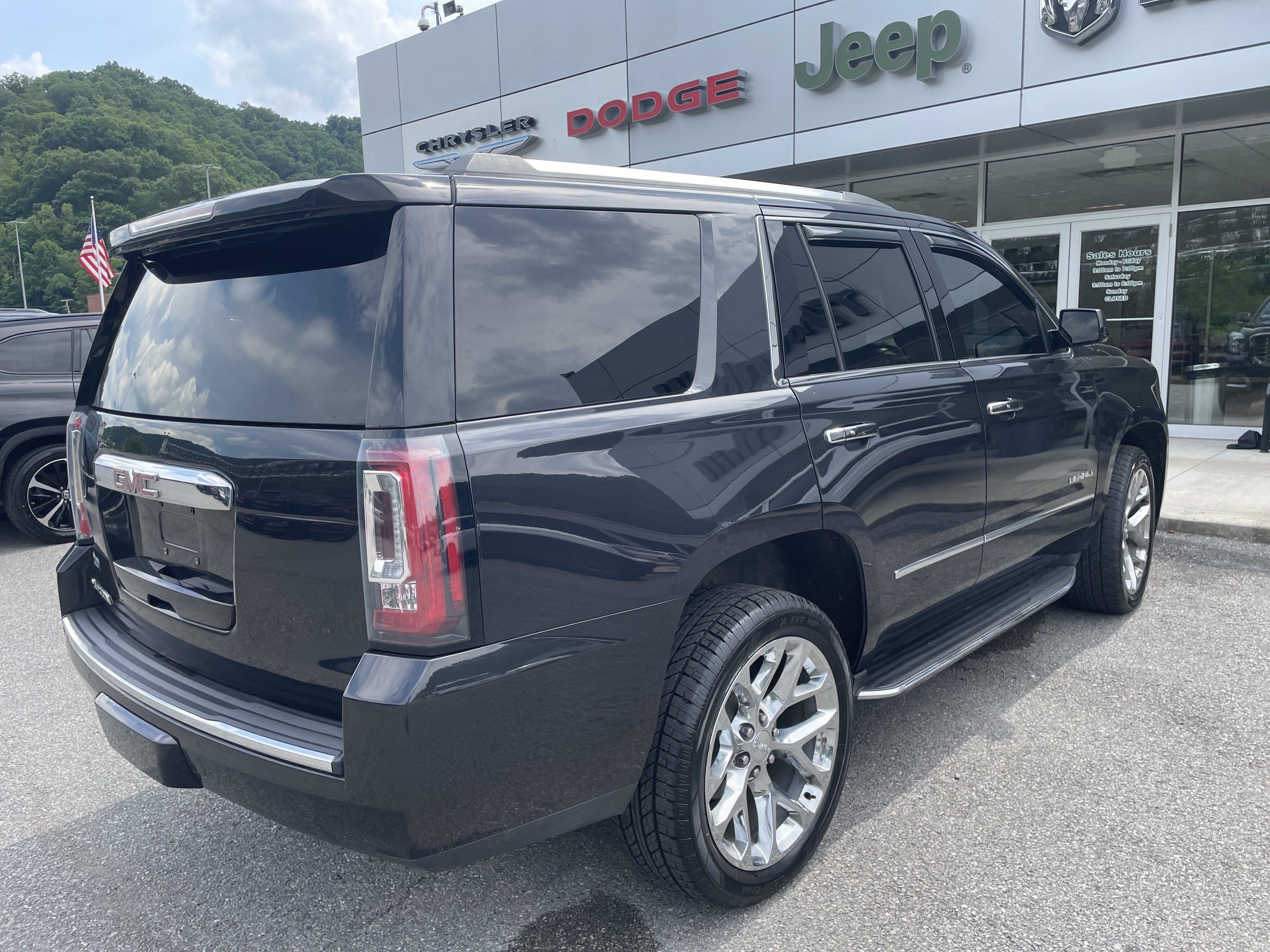 2020 GMC Yukon 4WD Denali