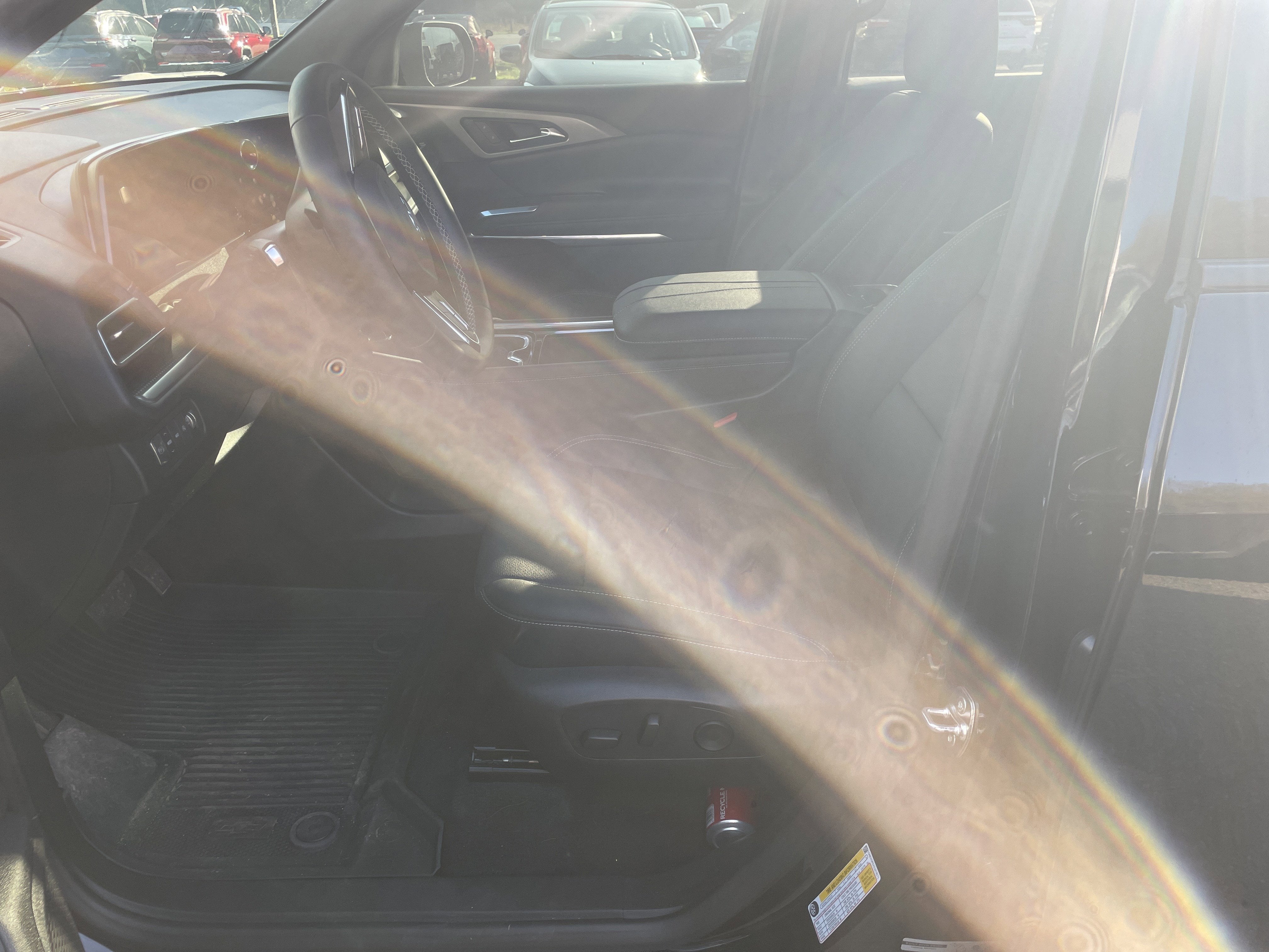 2025 Chevrolet Traverse AWD LT