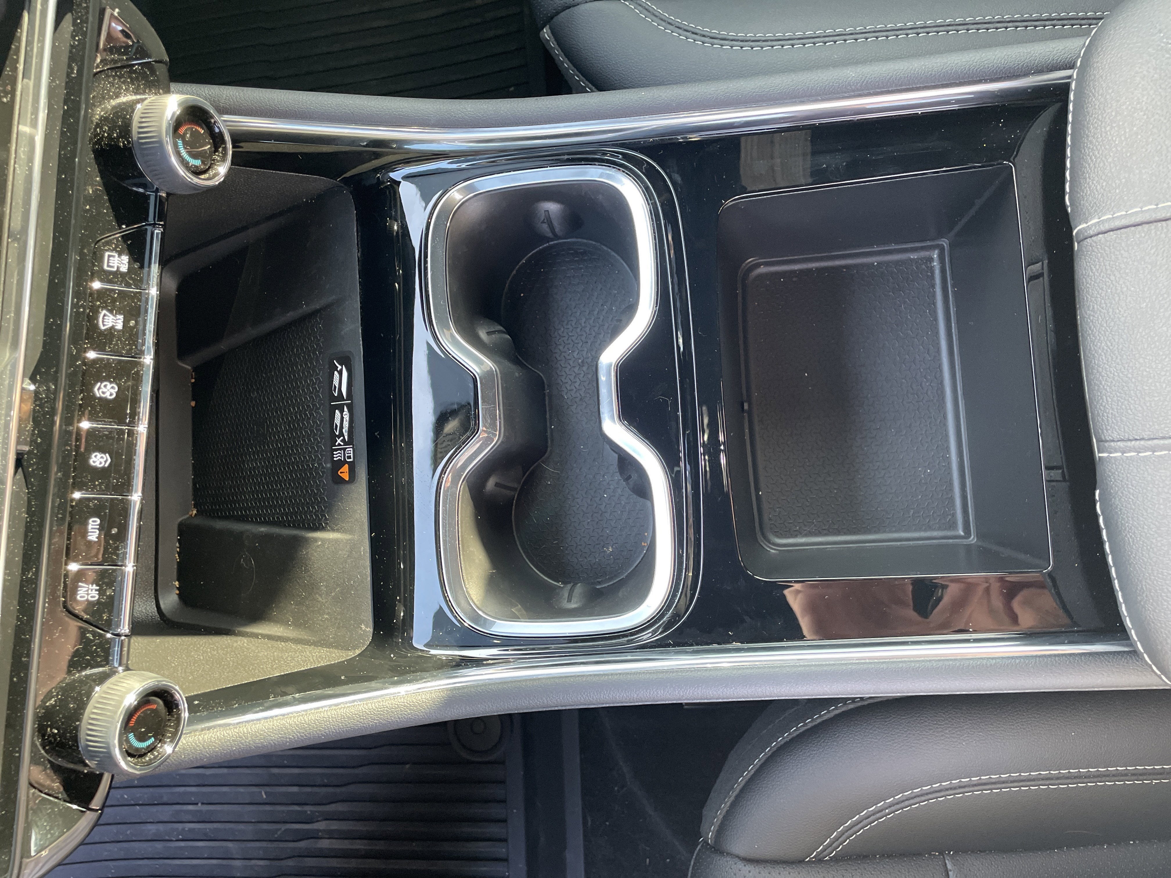 2025 Chevrolet Traverse AWD LT