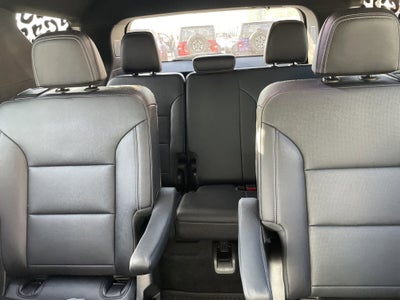 2025 Chevrolet Traverse AWD LT