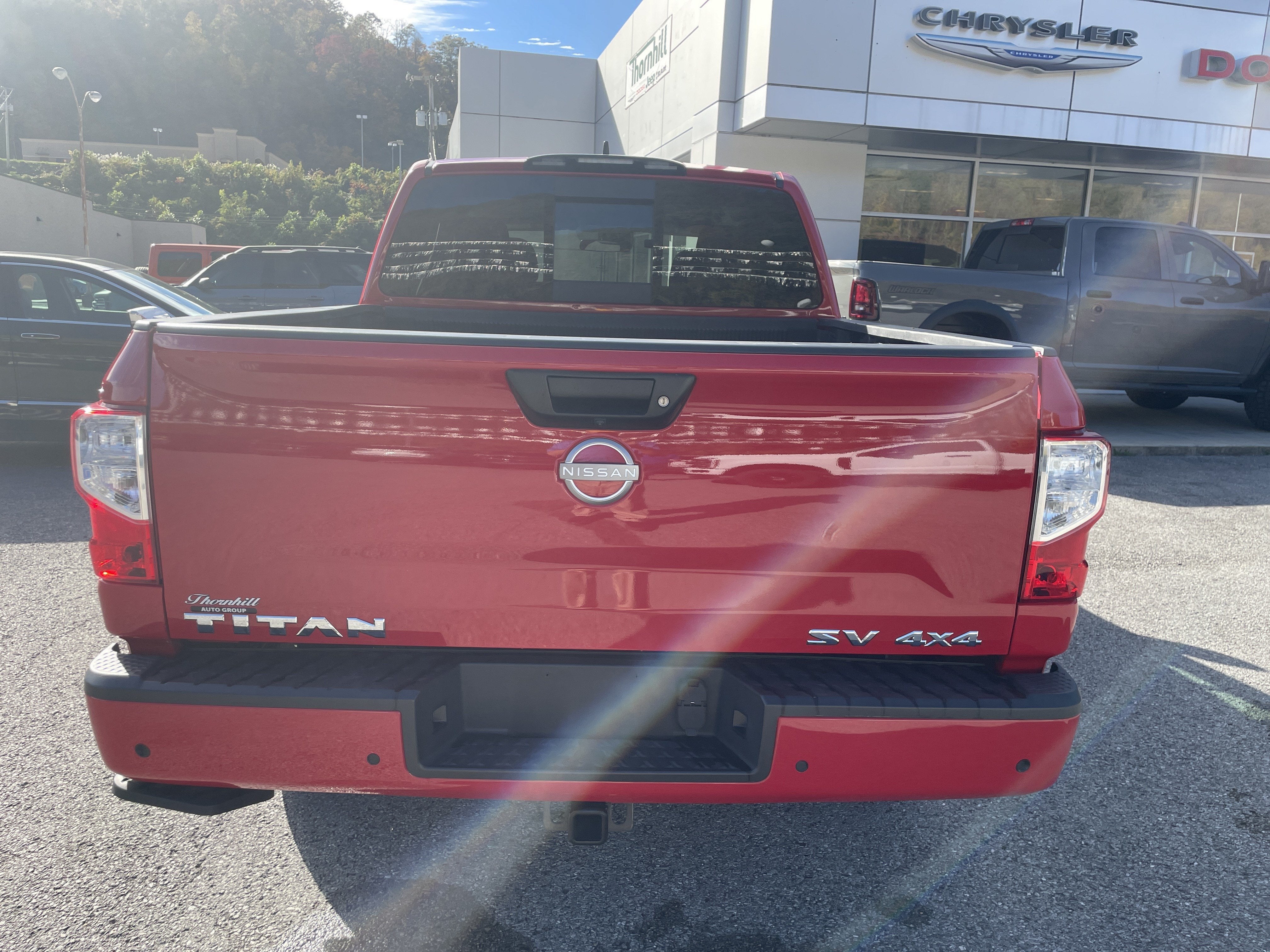 2024 Nissan TITAN Crew Cab SV 4x4