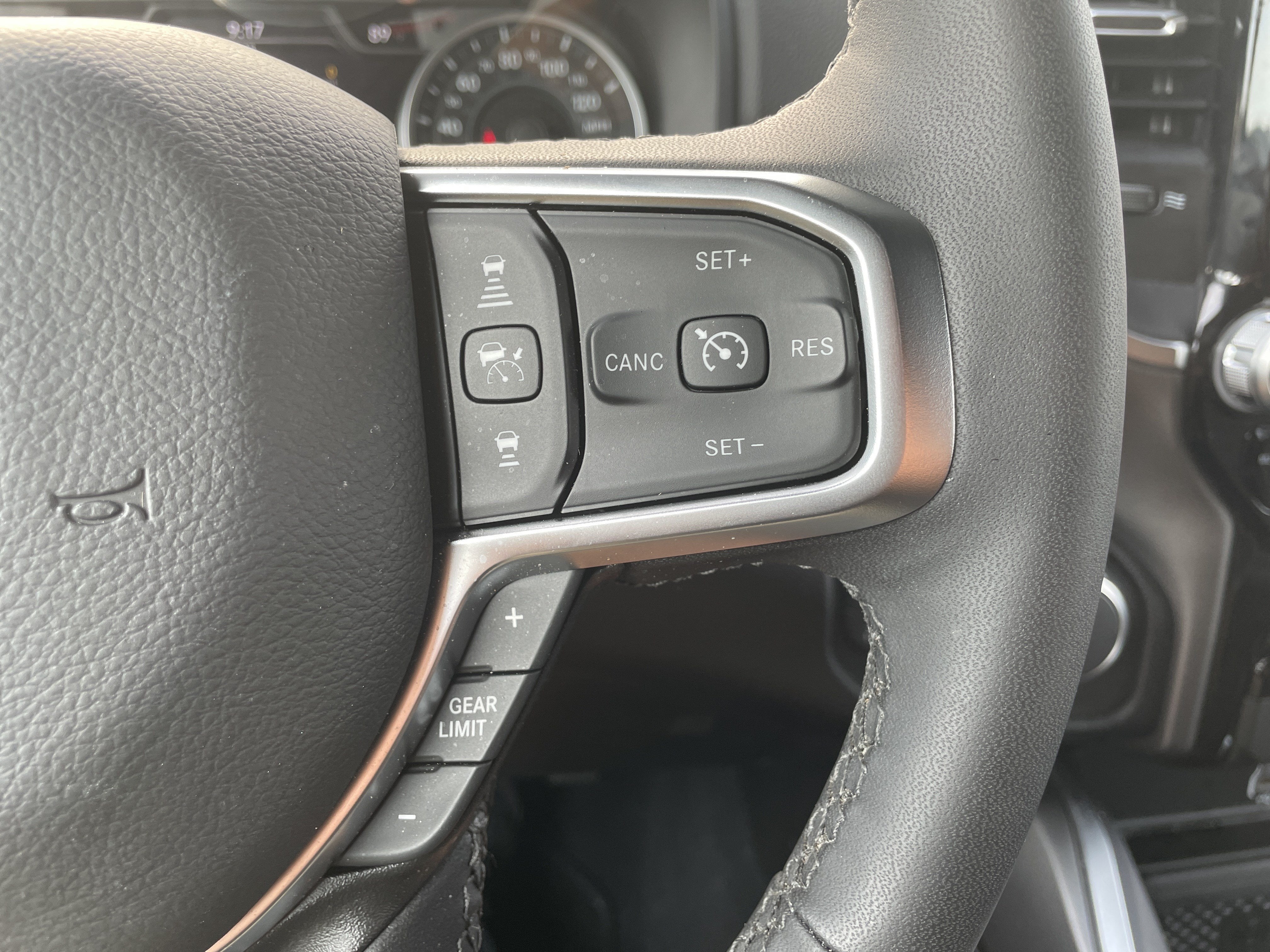 2026 RAM 1500 Big Horn Crew Cab 4x4 5'7' Box