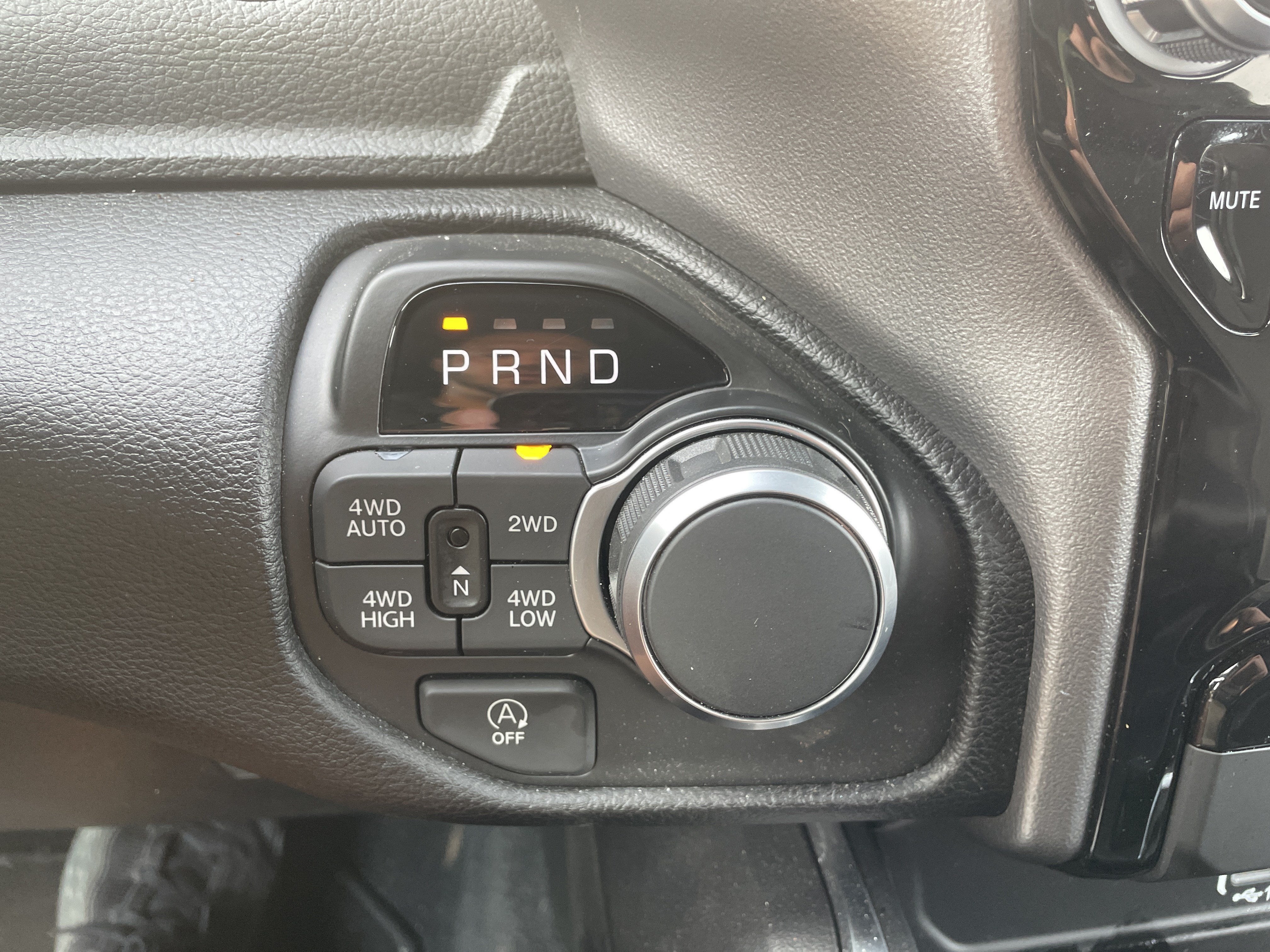 2026 RAM 1500 Big Horn Crew Cab 4x4 5'7' Box