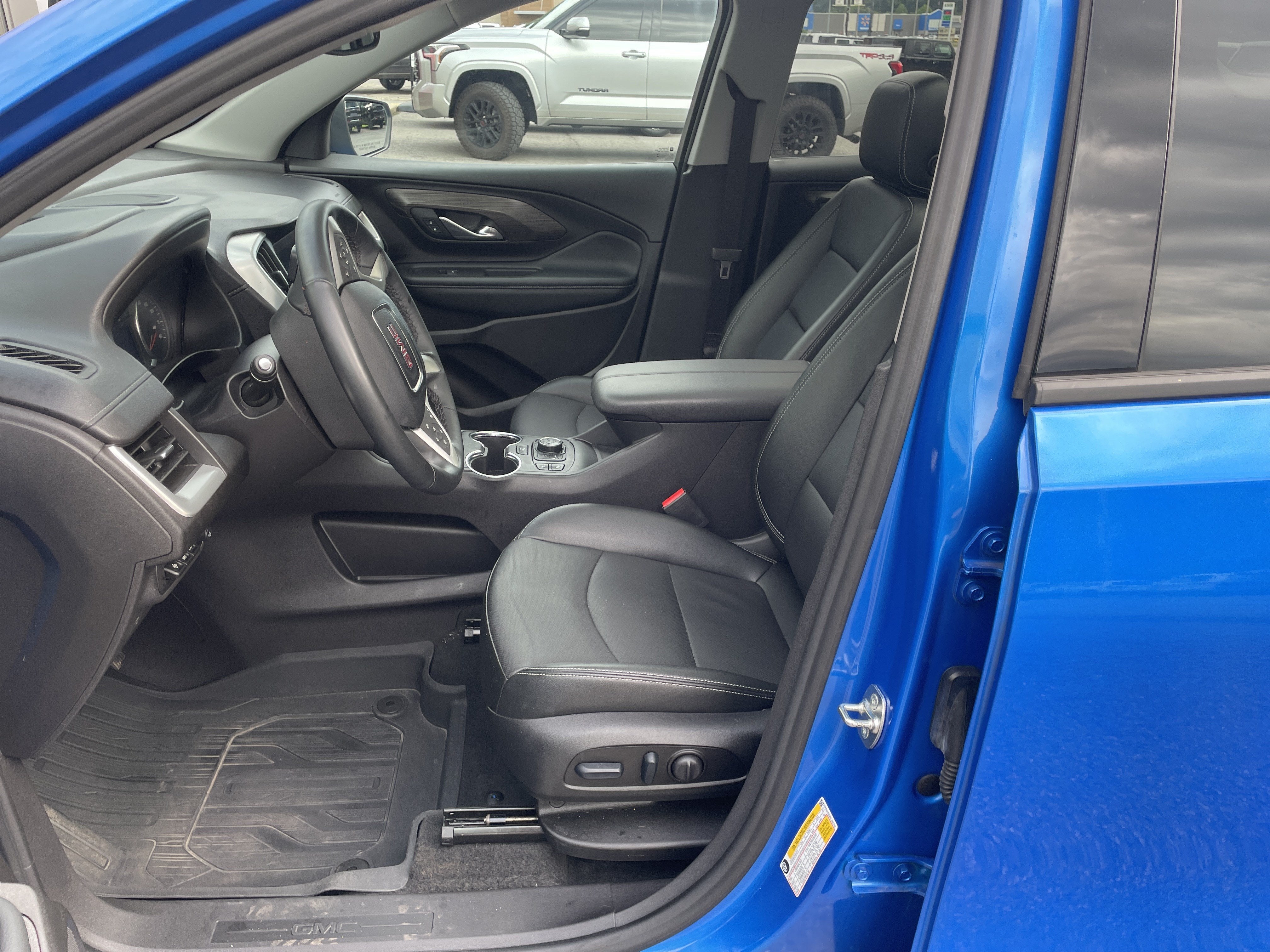 2024 GMC Terrain AWD SLT