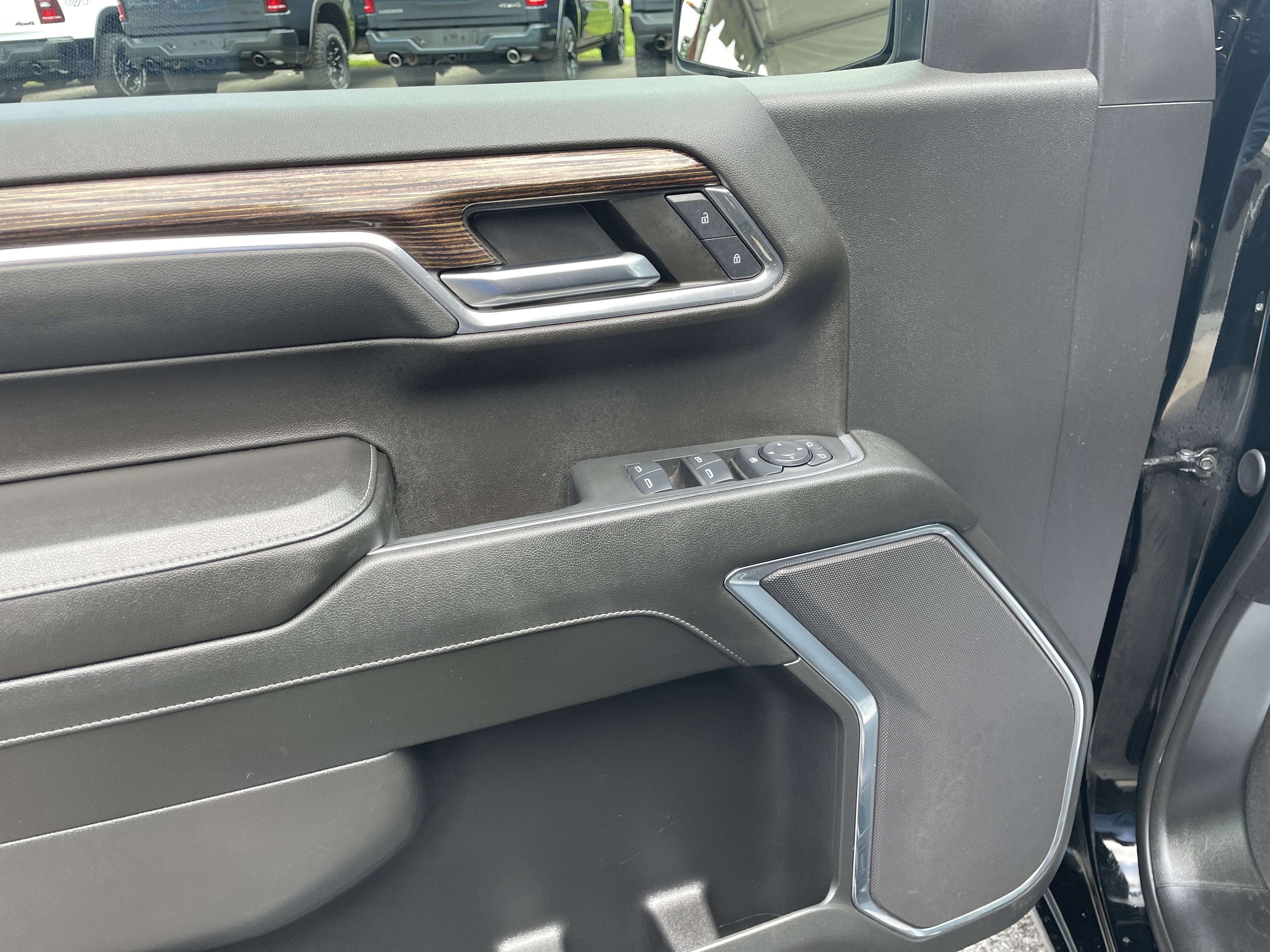 2024 GMC Sierra 1500 4WD Crew Cab Short Box SLE