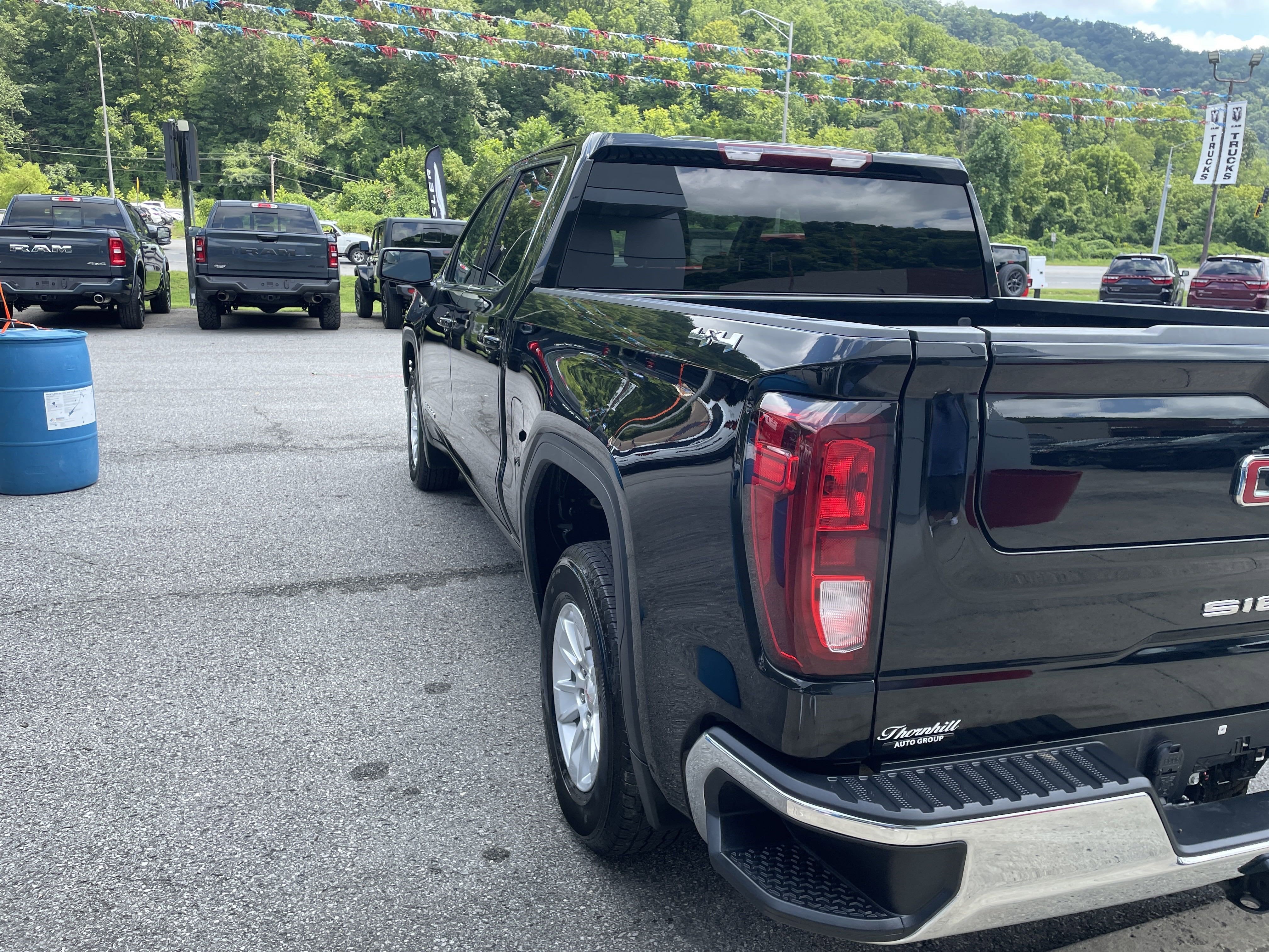 2024 GMC Sierra 1500 4WD Crew Cab Short Box SLE