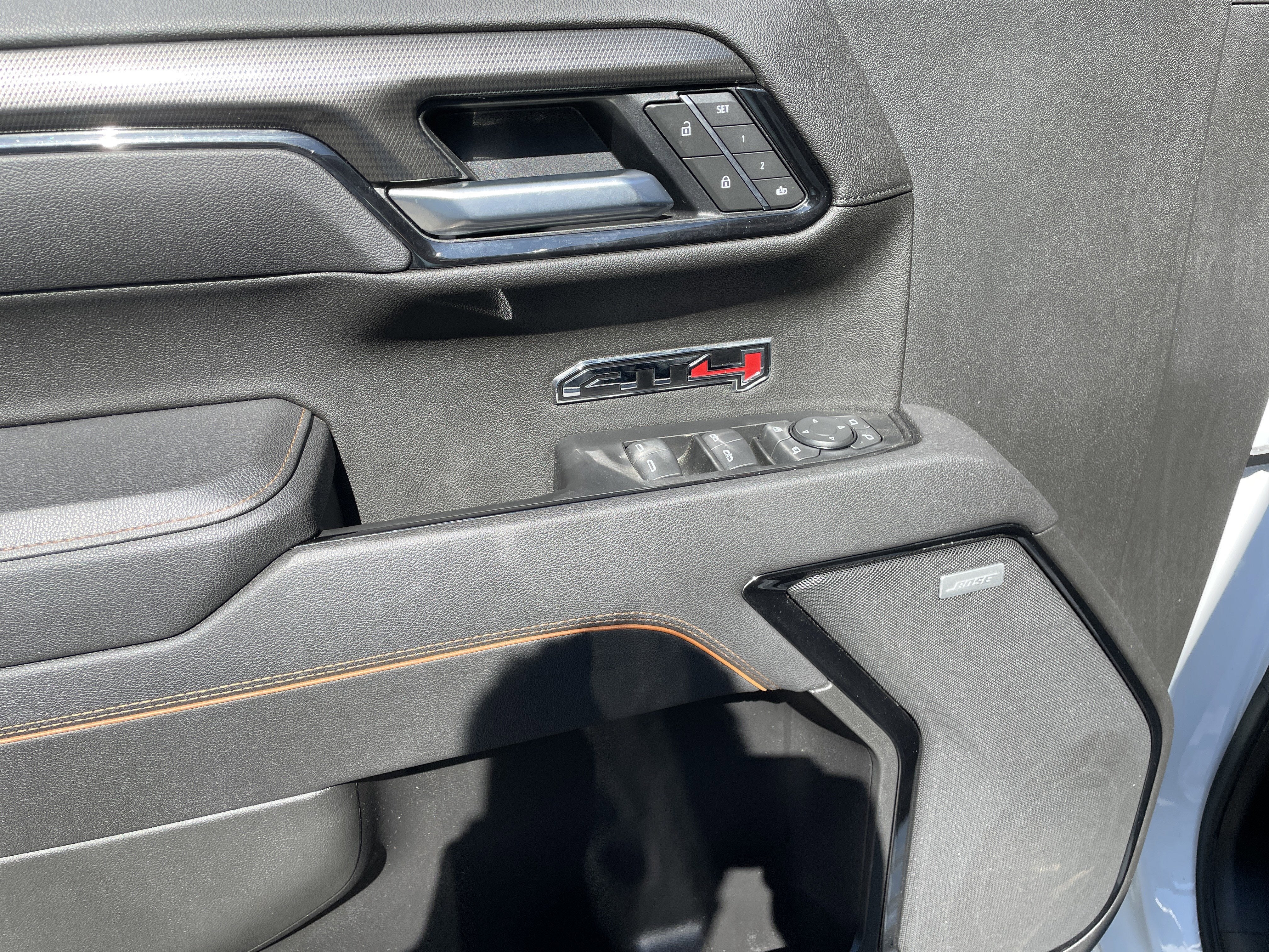 2025 GMC Sierra 1500 4WD Crew Cab Short Box AT4