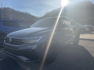 2023 Volkswagen Tiguan 2.0T SE R-Line Black