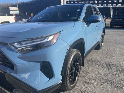 2022 Toyota RAV4 Hybrid SE