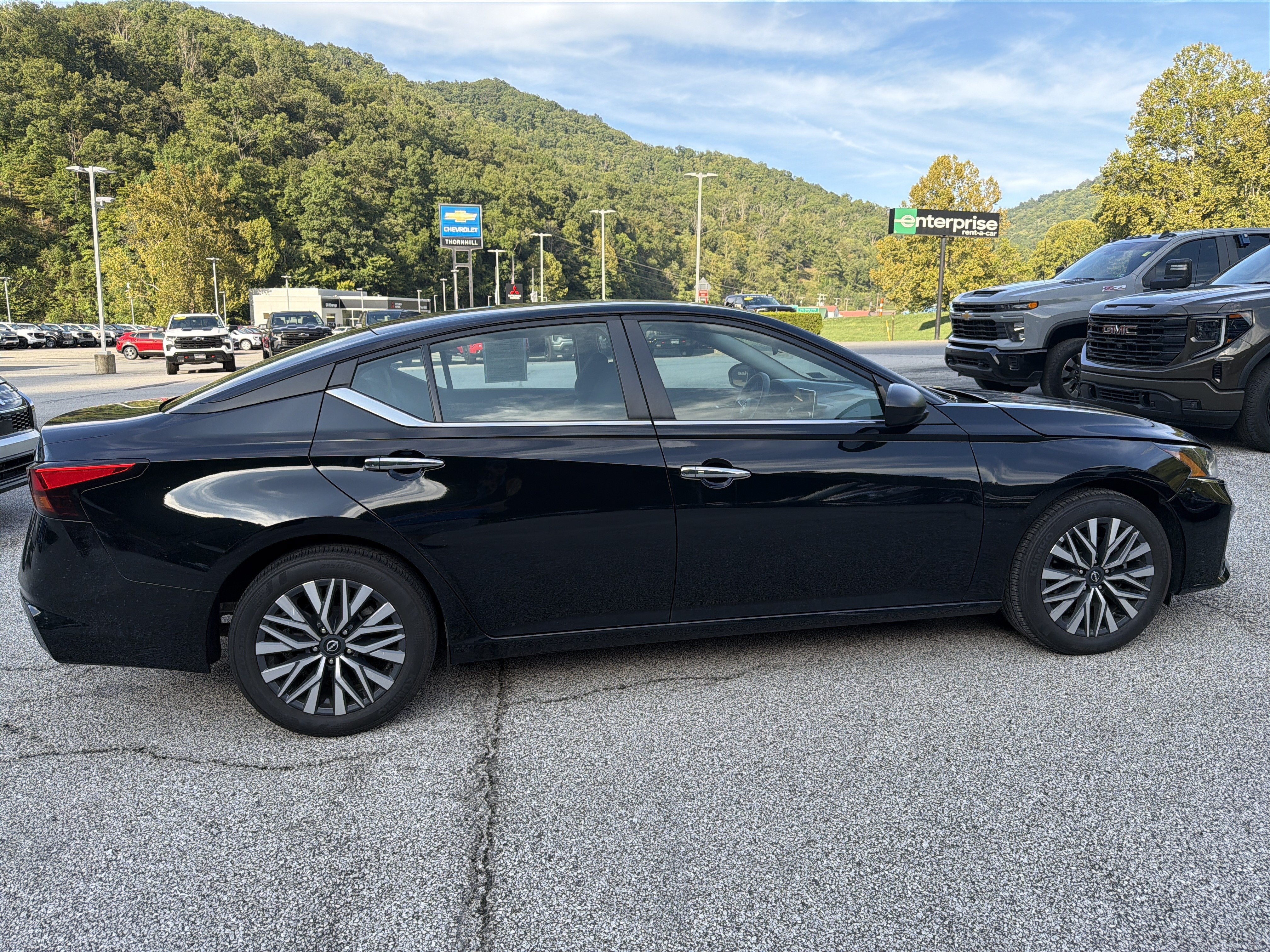 2024 Nissan Altima 2.5 SV