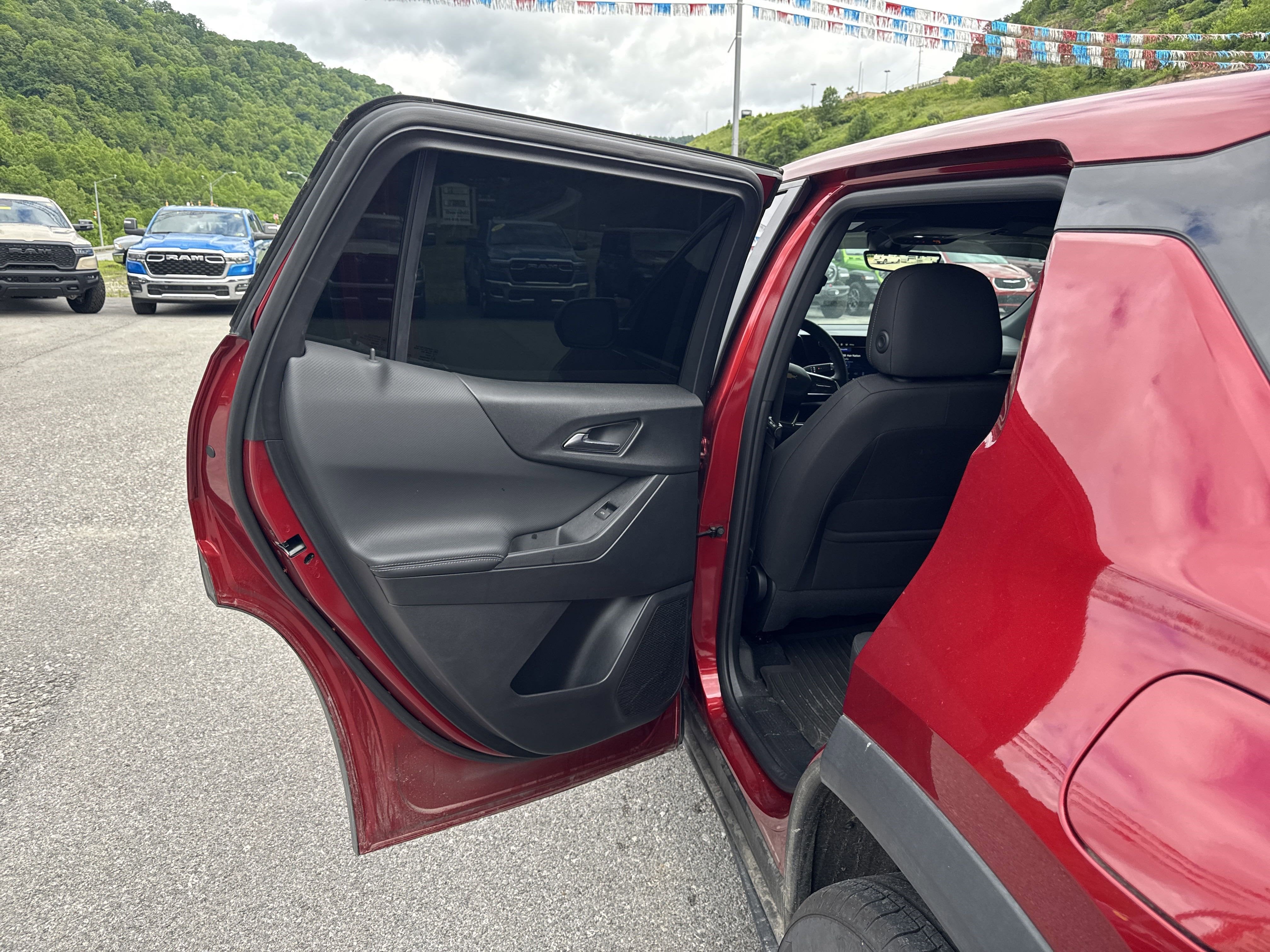 2025 Chevrolet Equinox AWD LT