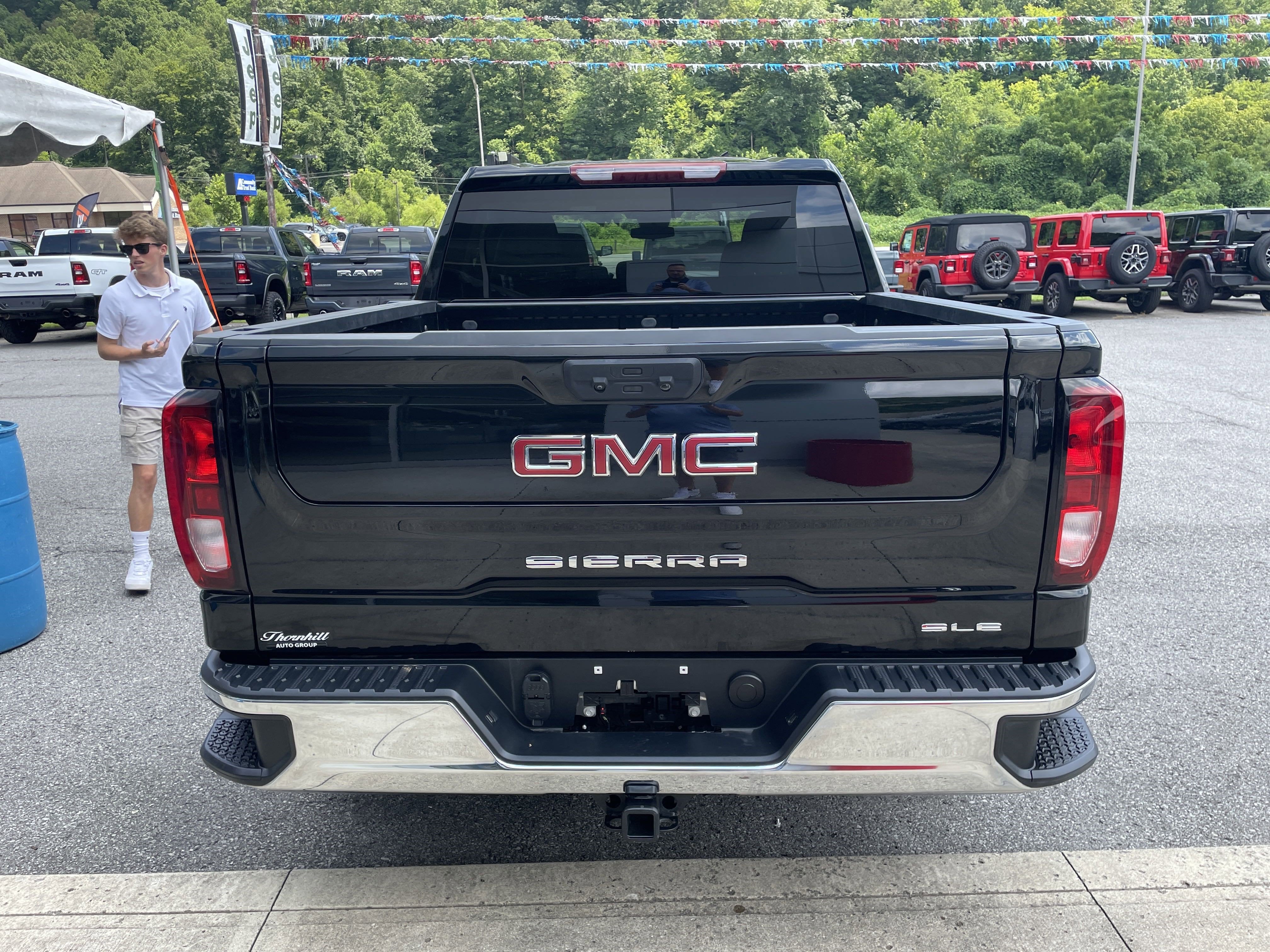 2024 GMC Sierra 1500 SLE