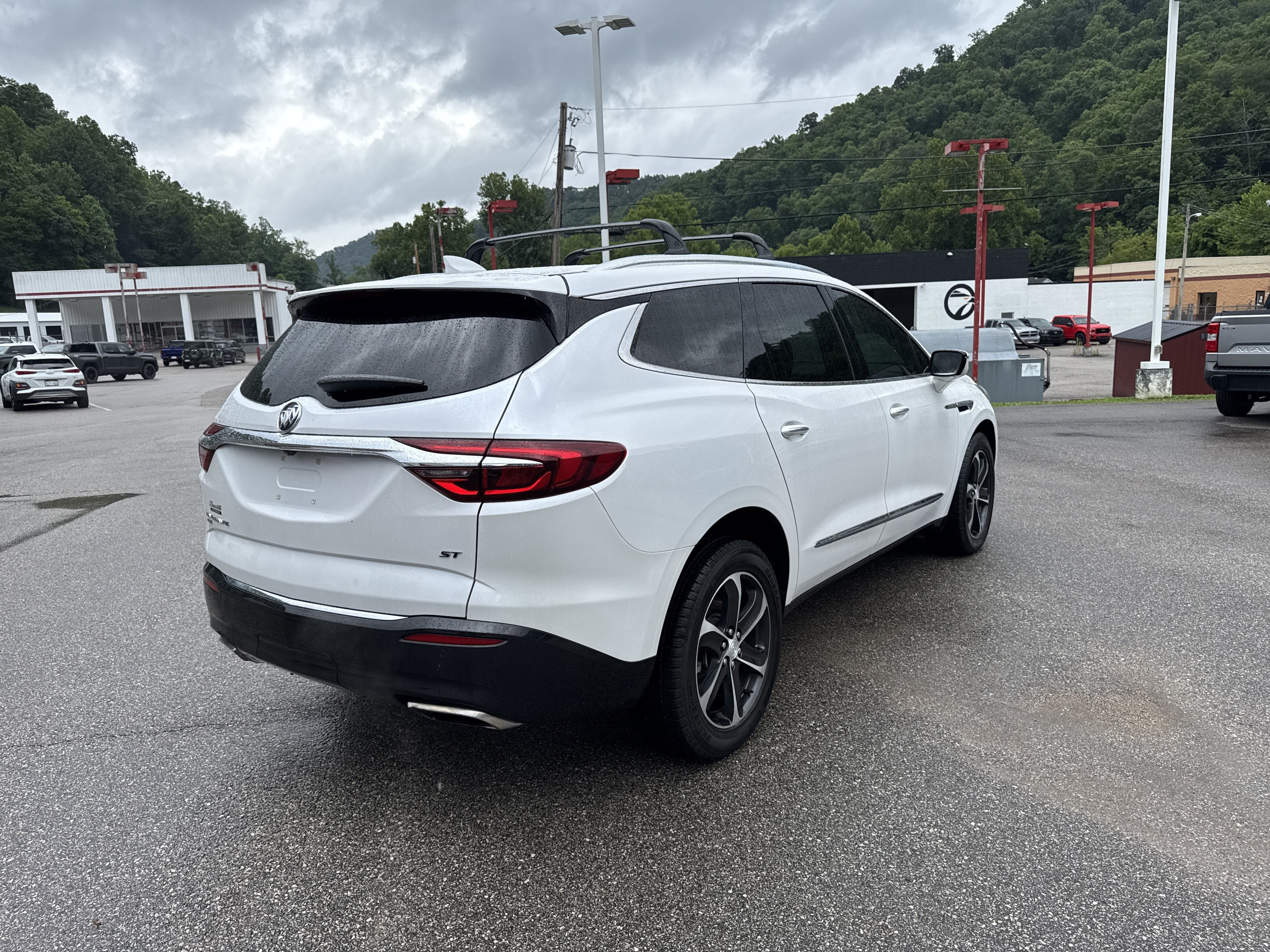 2021 Buick Enclave Essence