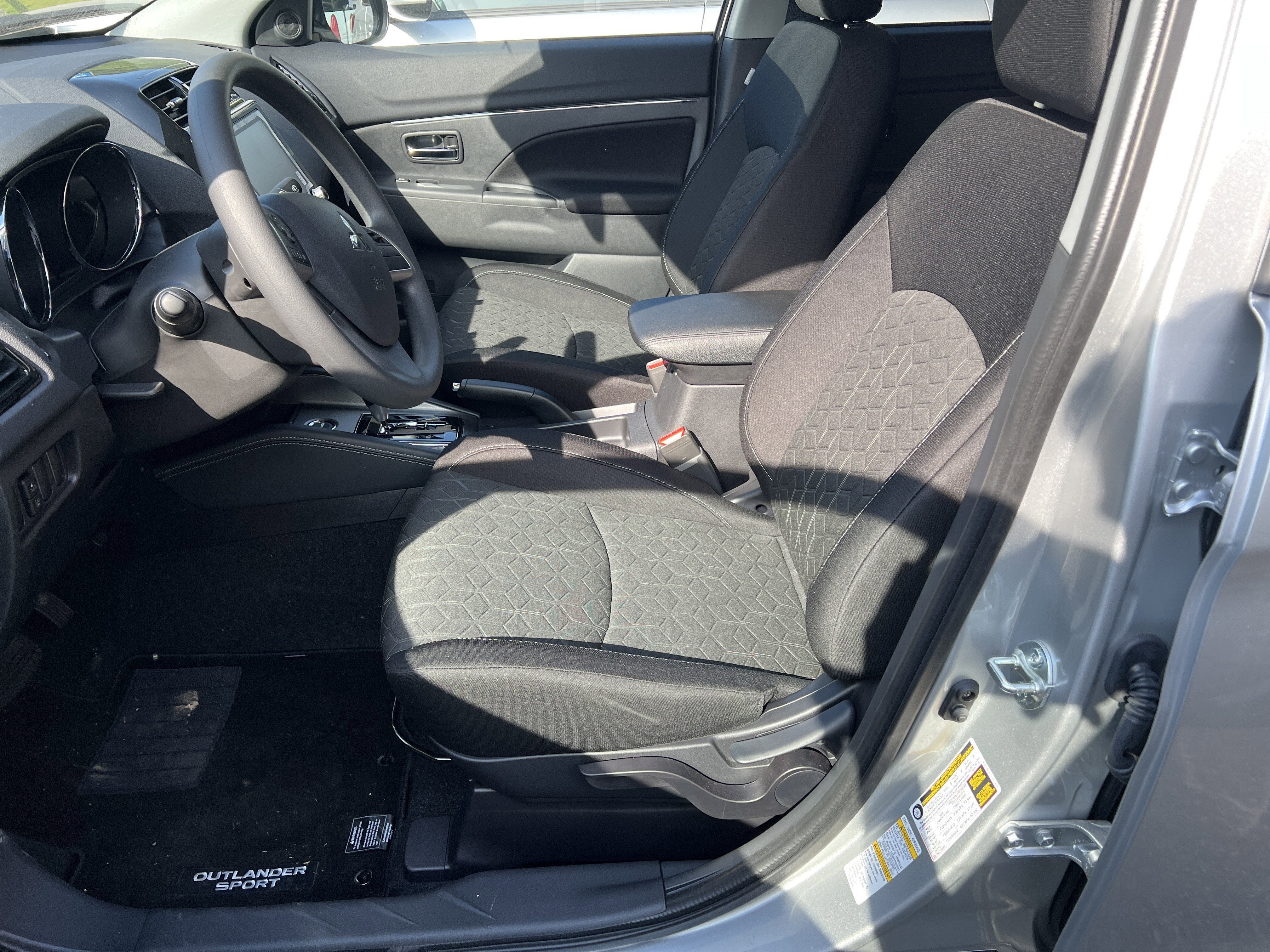 2026 Mitsubishi Outlander Sport ES