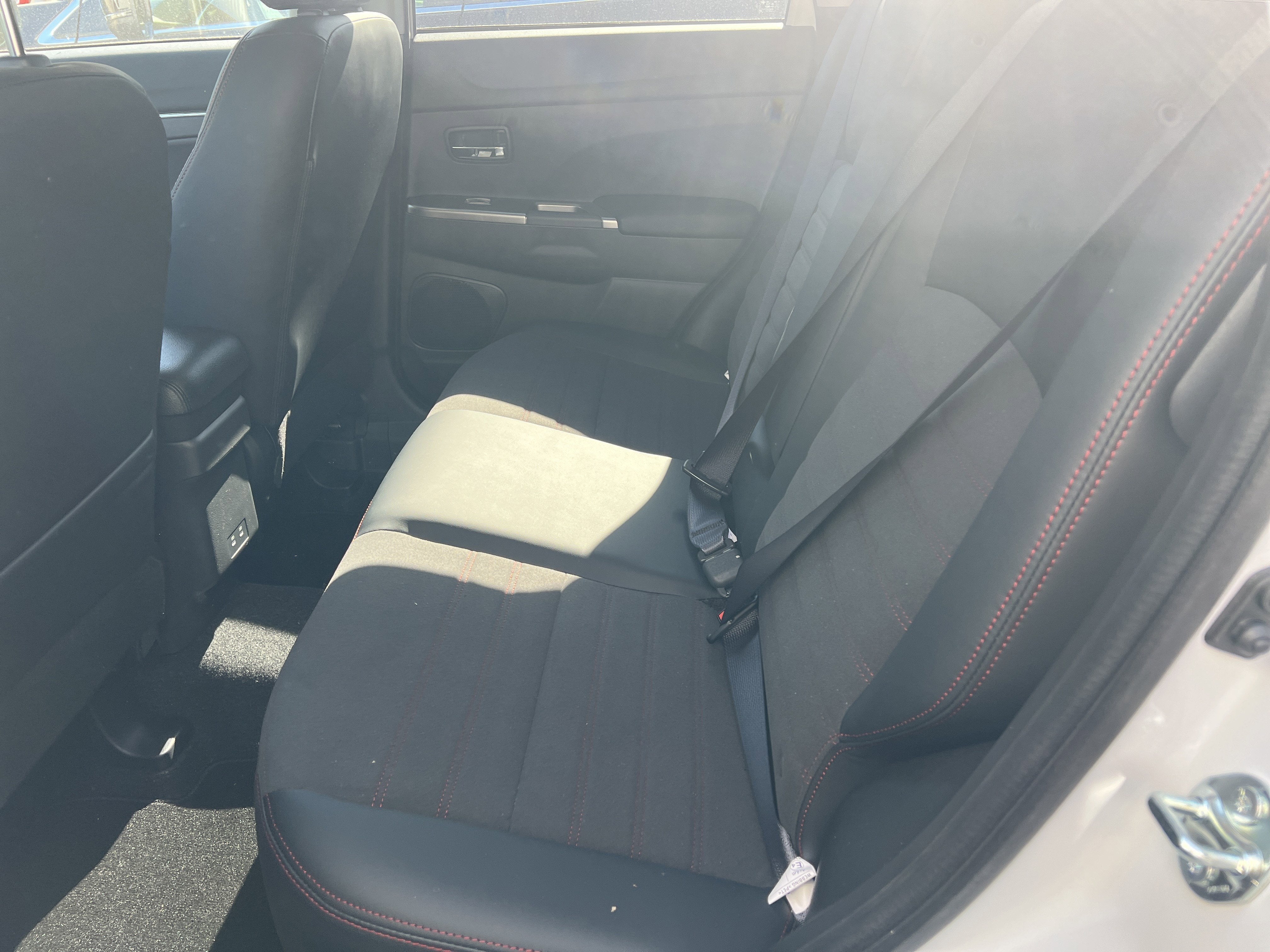 2026 Mitsubishi Outlander Sport SE