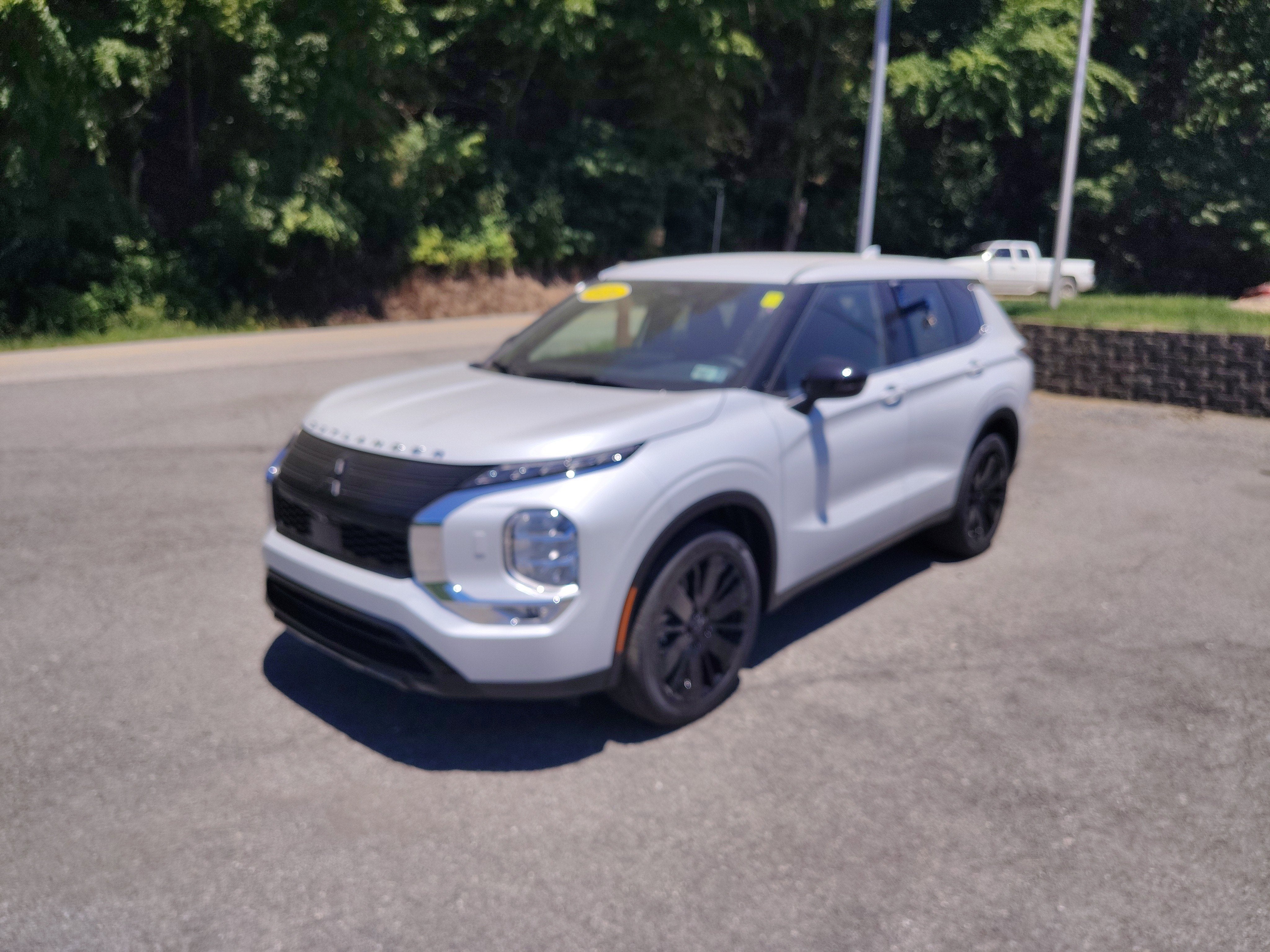 2026 Mitsubishi Outlander Sport LE