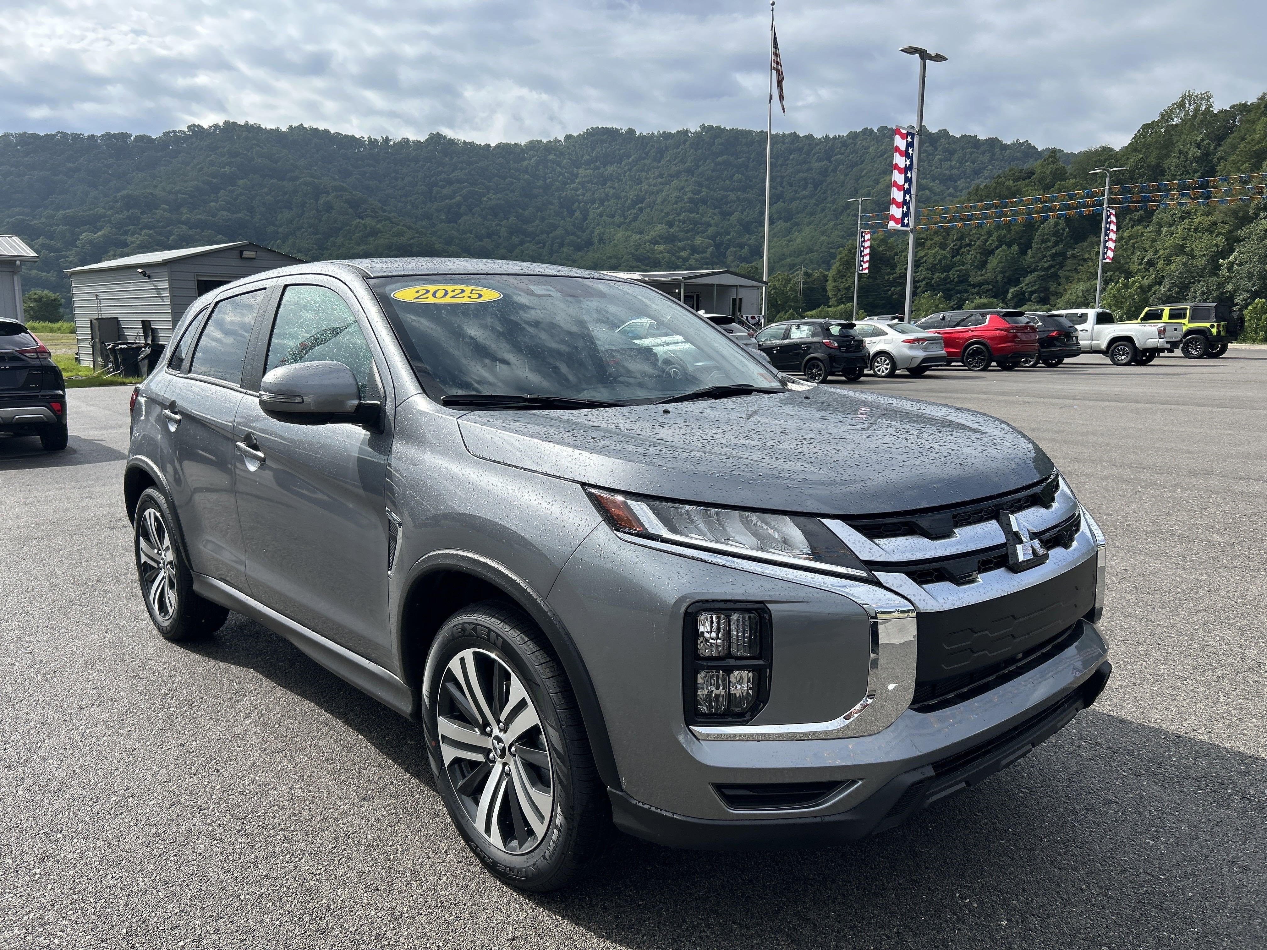 2025 Mitsubishi Outlander Sport SE