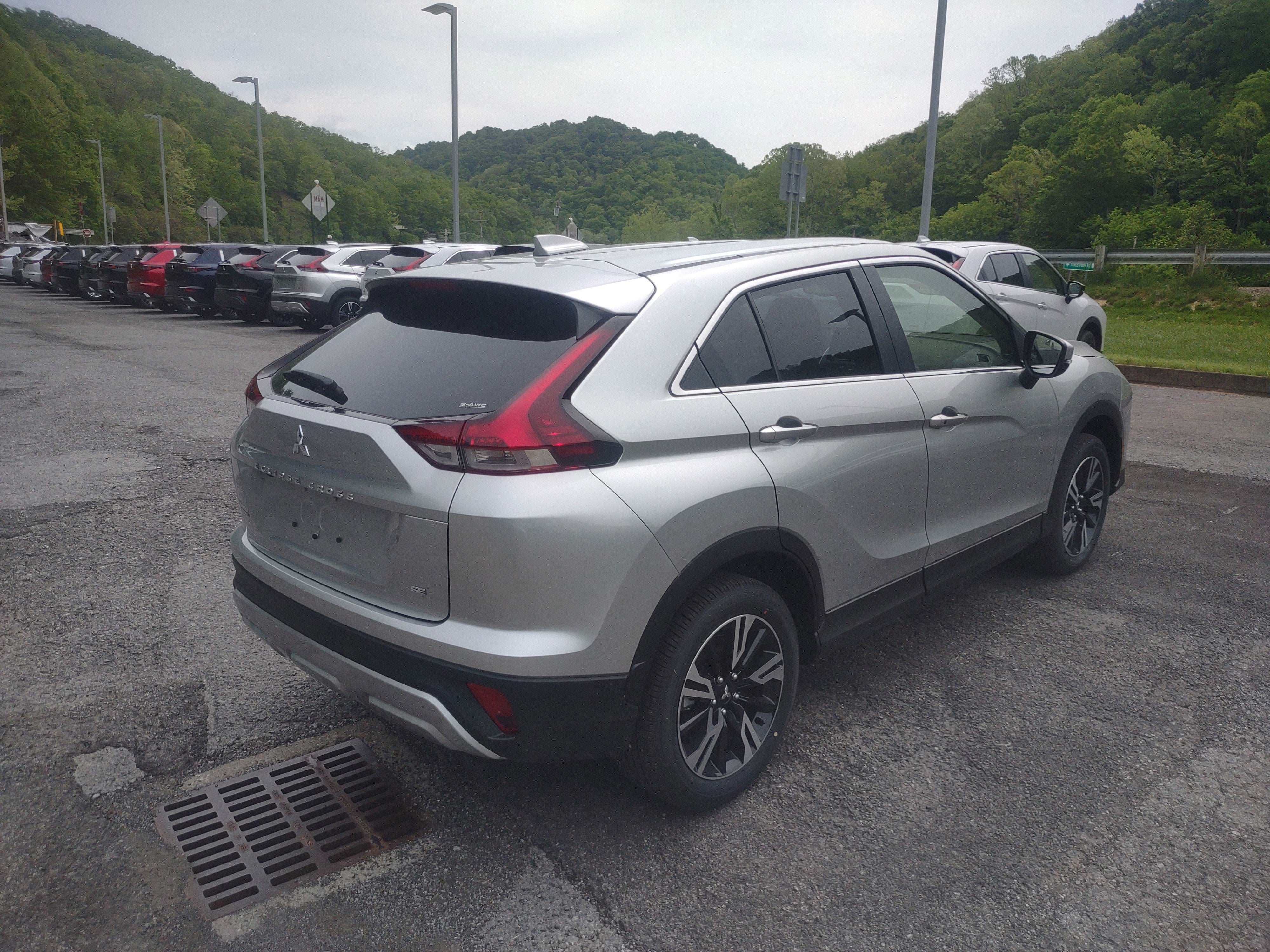 2025 Mitsubishi Eclipse Cross SE