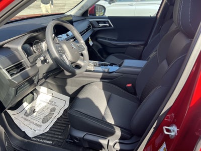 2025 Mitsubishi Outlander ES
