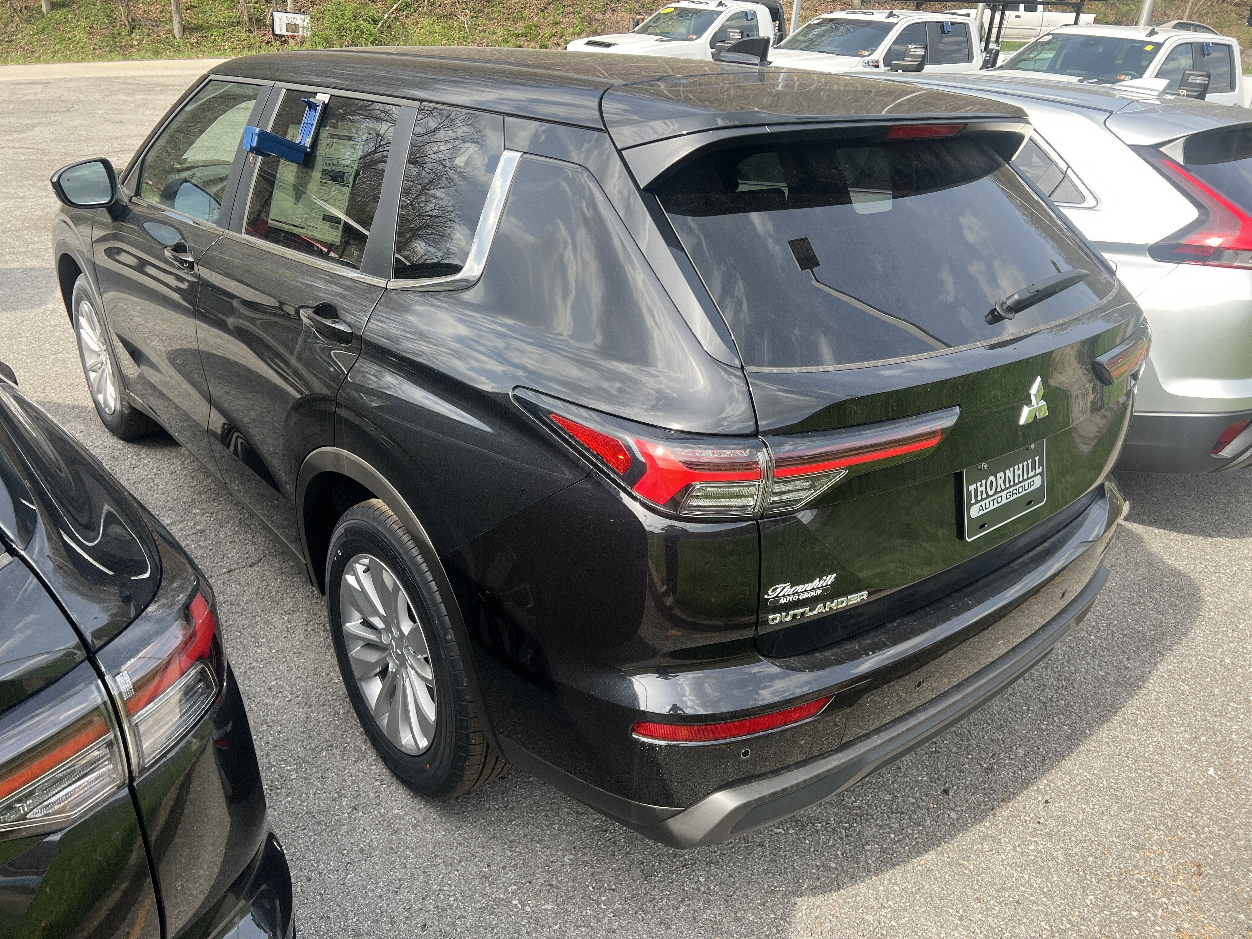 2026 Mitsubishi Outlander ES