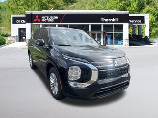 2026 Mitsubishi Outlander ES