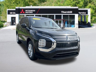 2026 Mitsubishi Outlander ES