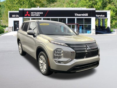 2026 Mitsubishi Outlander ES