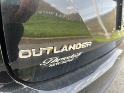 2026 Mitsubishi Outlander ES