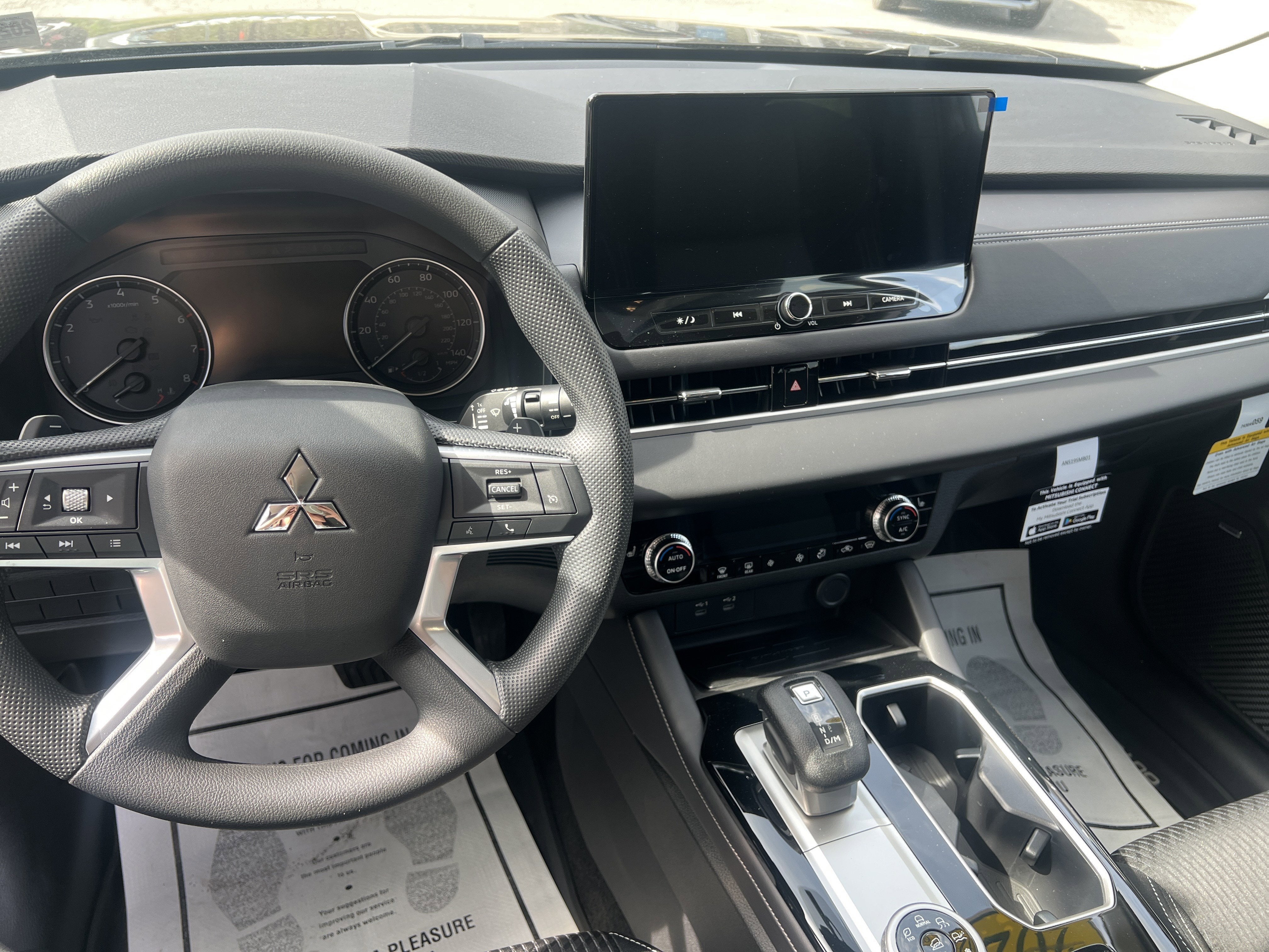 2026 Mitsubishi Outlander ES