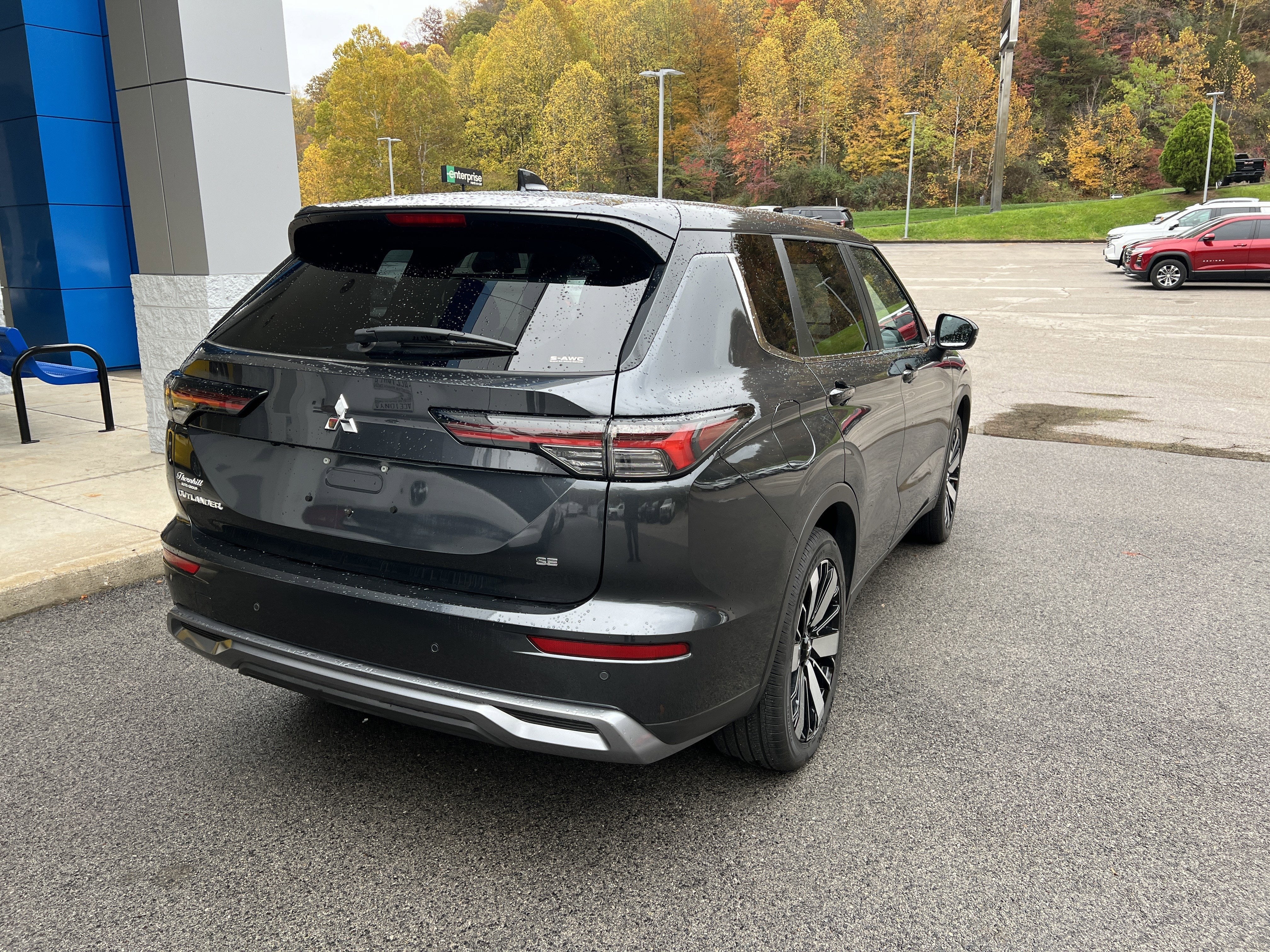 2025 Mitsubishi Outlander SE