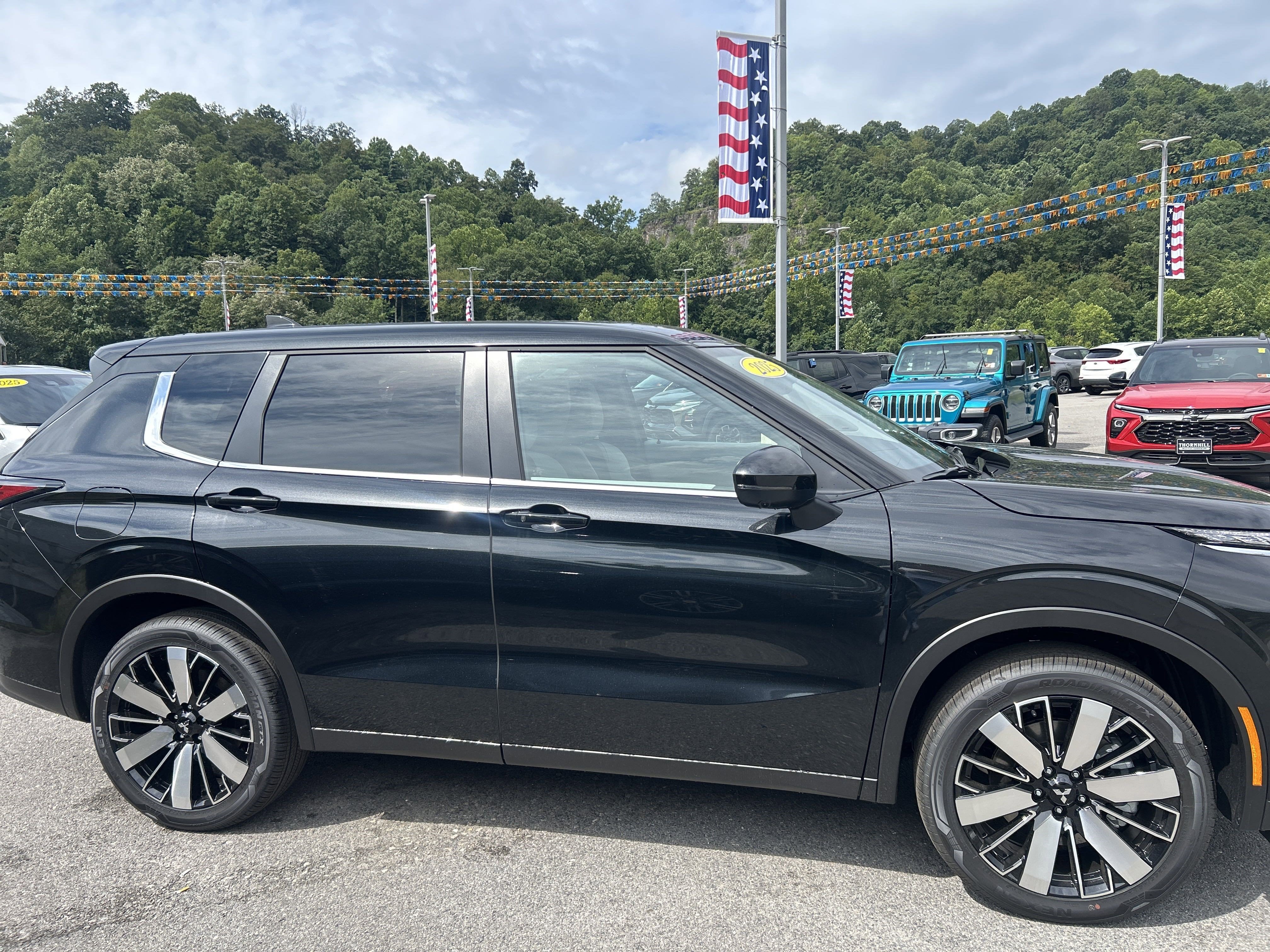 2025 Mitsubishi Outlander Trail Edition