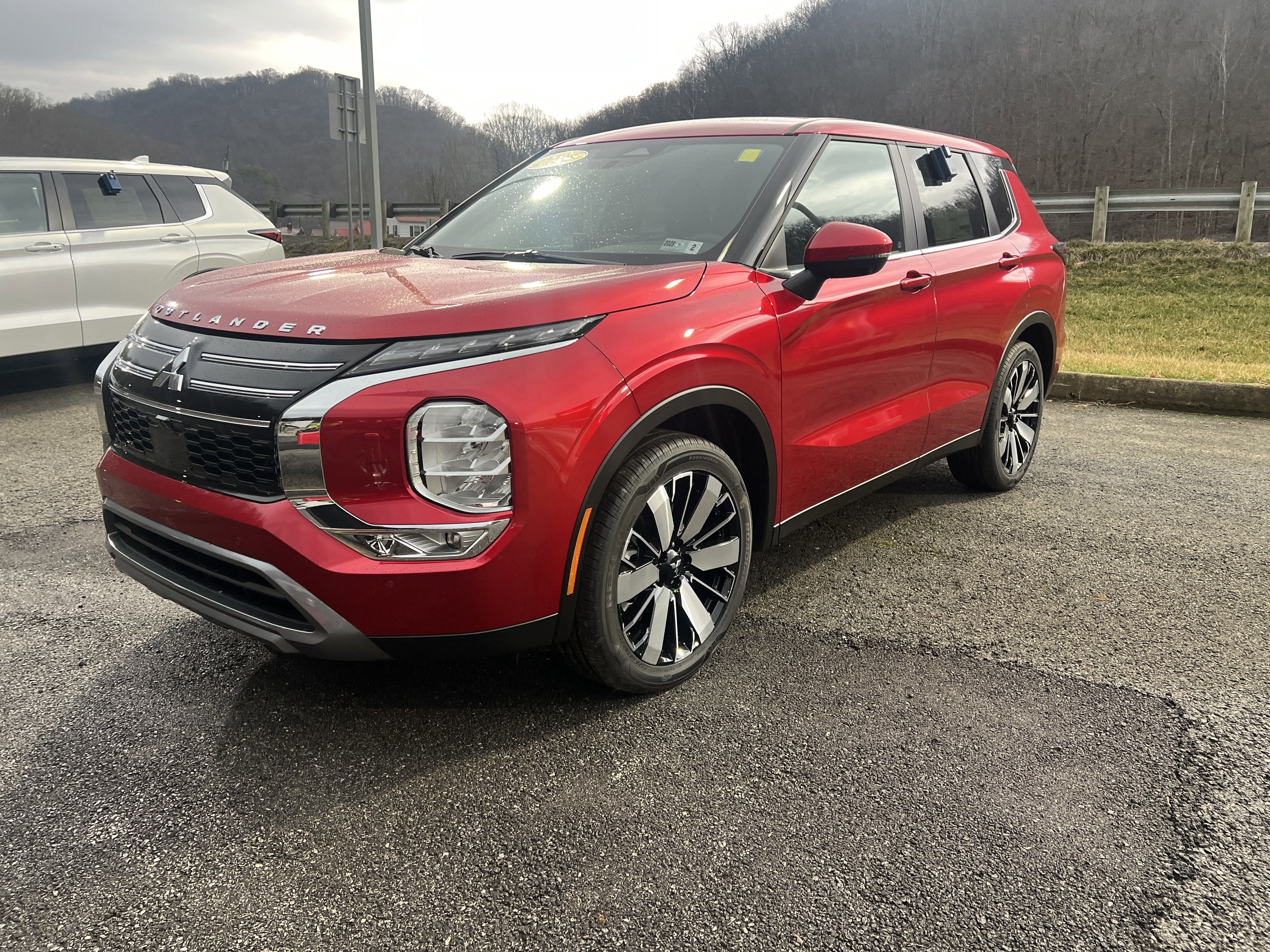 2026 Mitsubishi Outlander SE