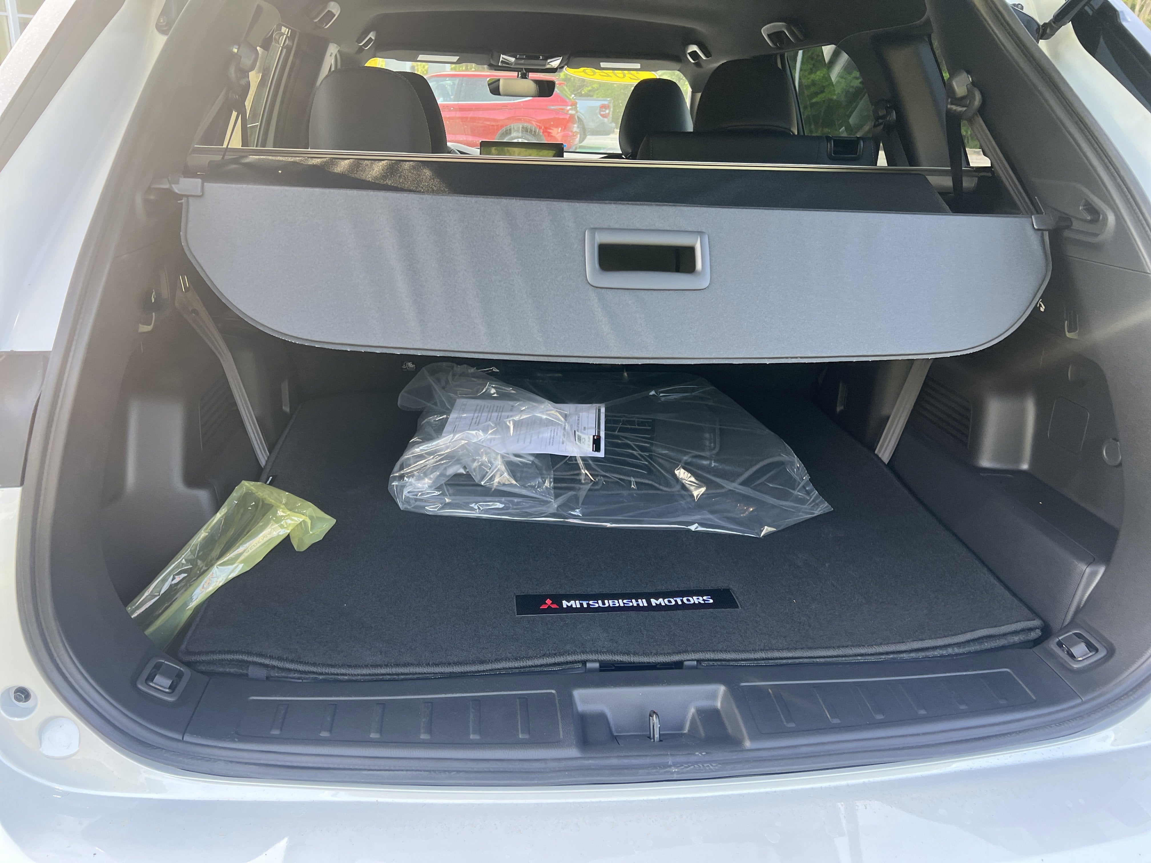 2026 Mitsubishi Outlander LE