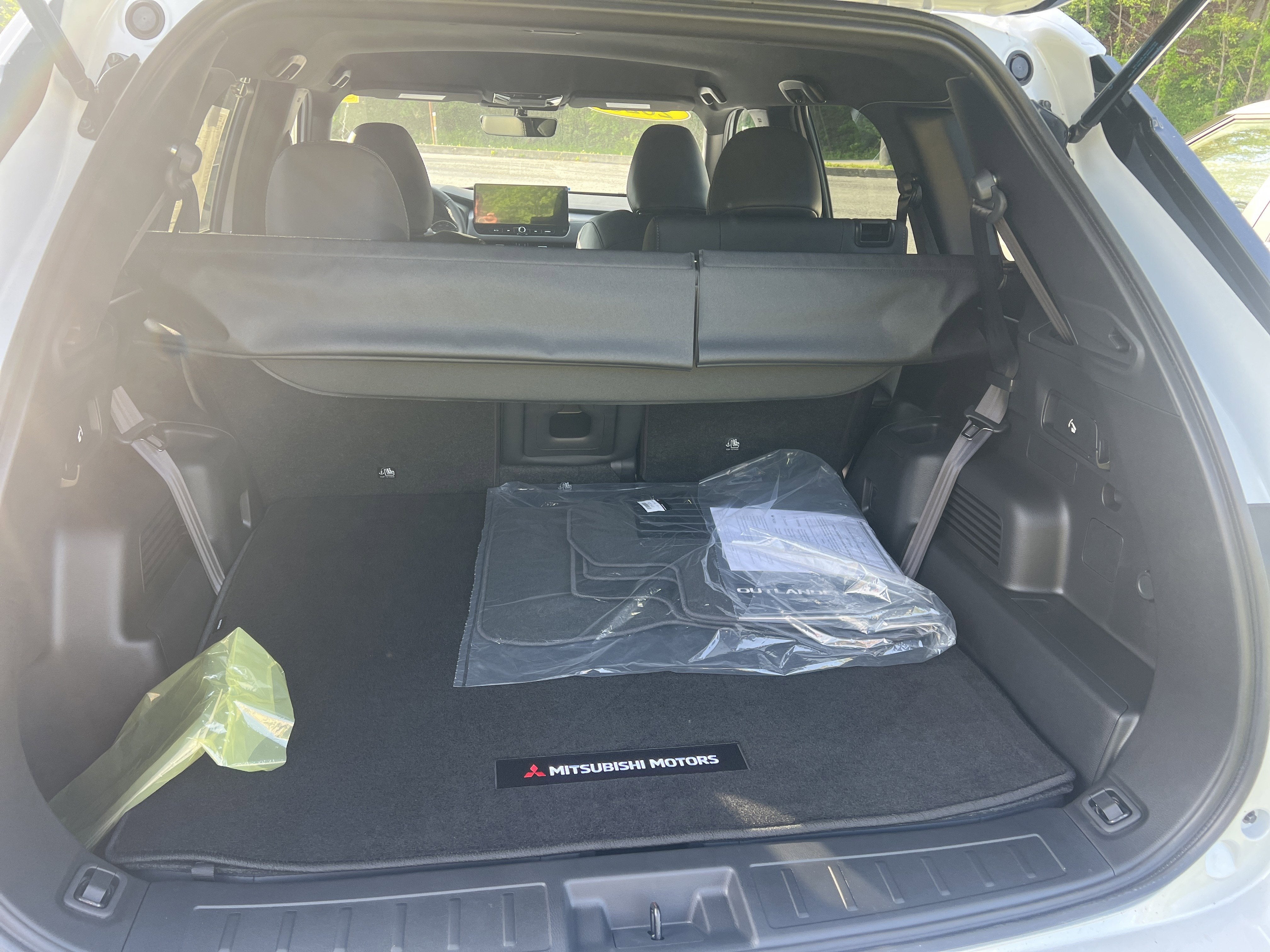 2026 Mitsubishi Outlander LE