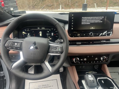 2026 Mitsubishi Outlander SE