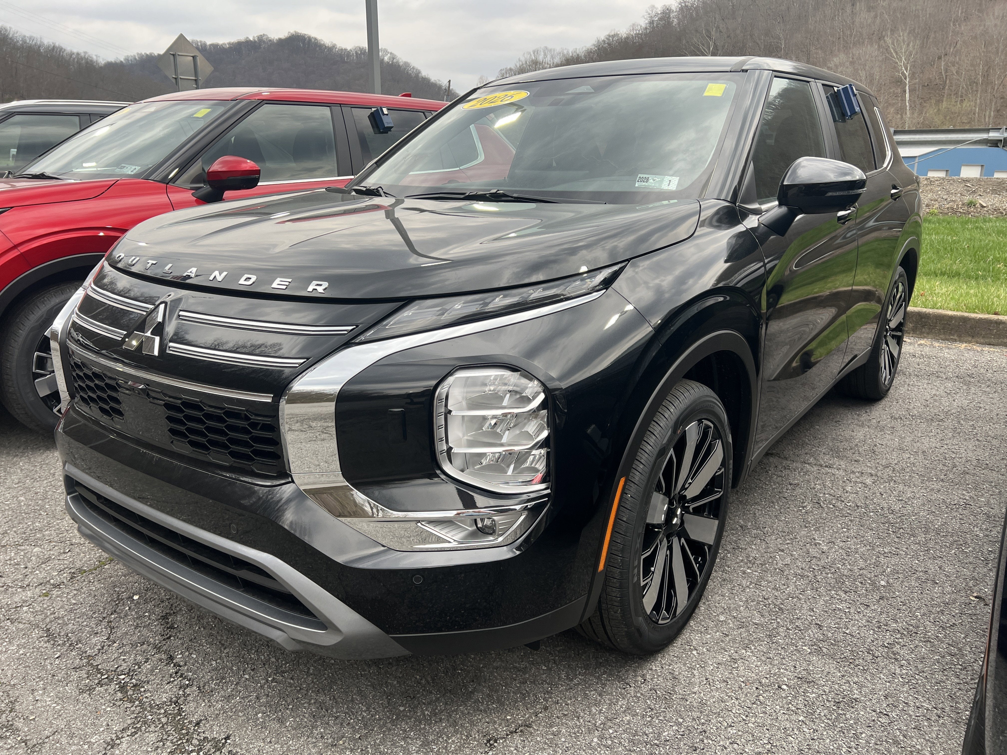 2026 Mitsubishi Outlander SE