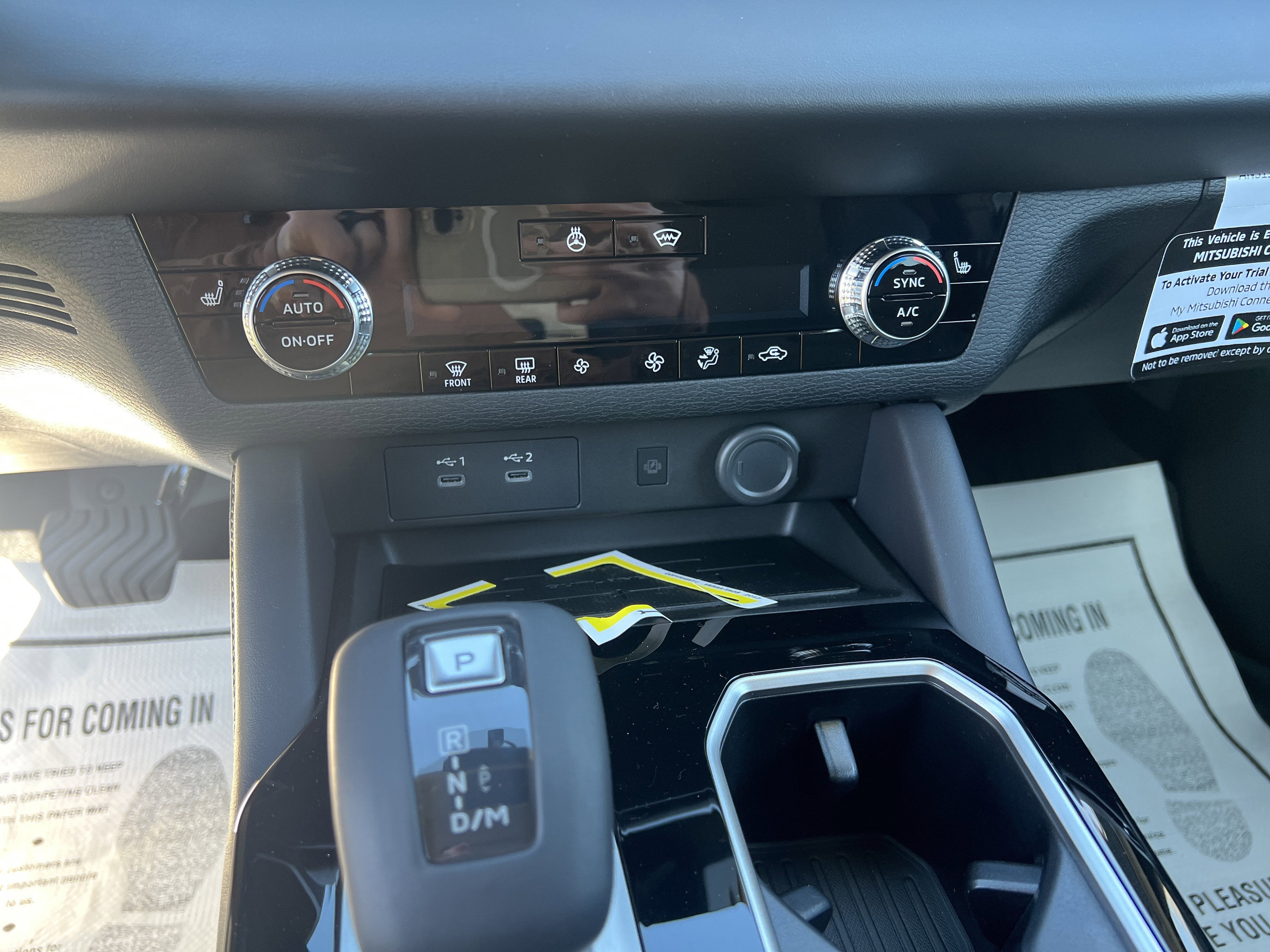 2026 Mitsubishi Outlander SE