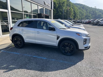 2026 Mitsubishi Outlander LE