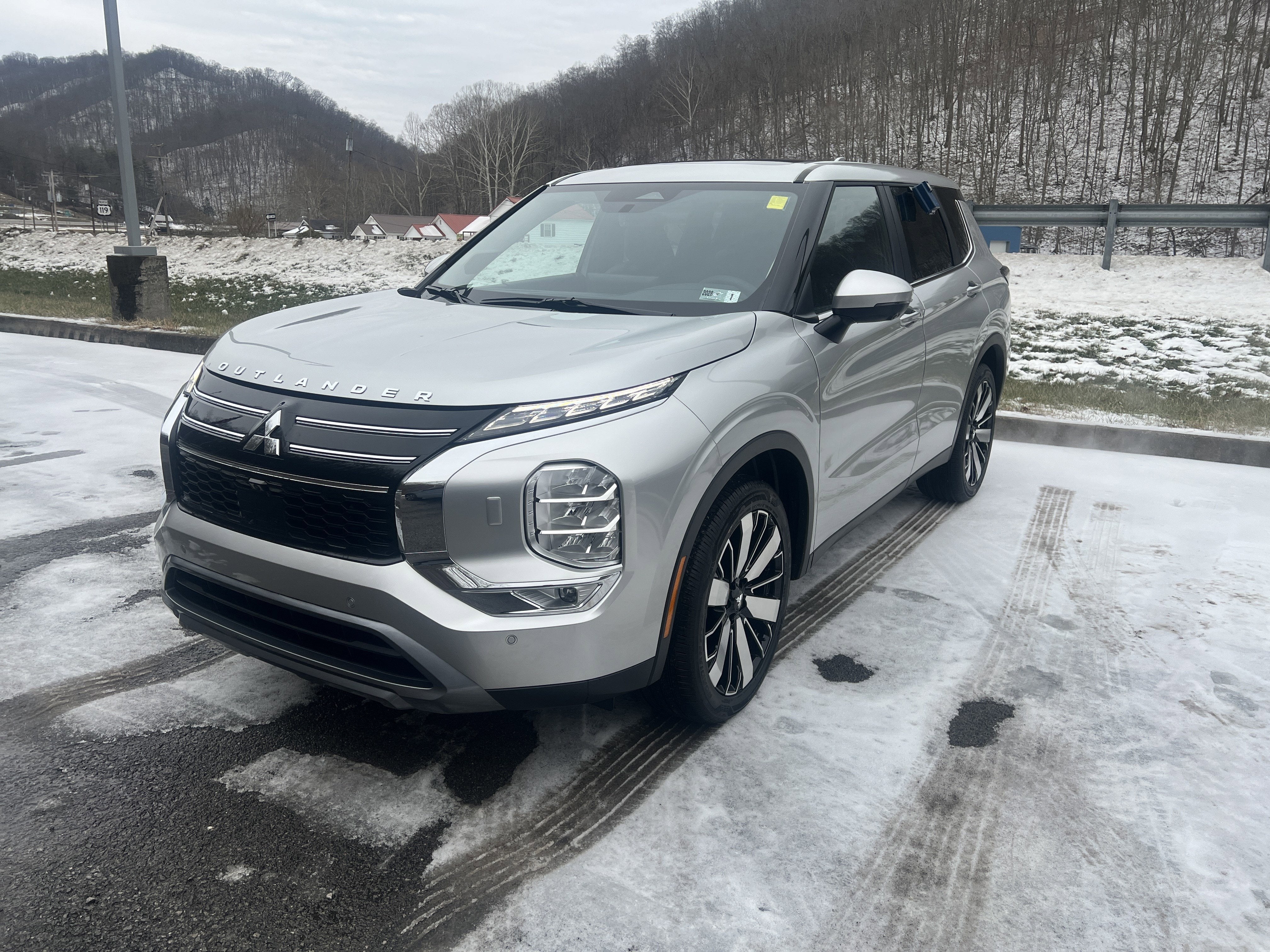 2026 Mitsubishi Outlander SE